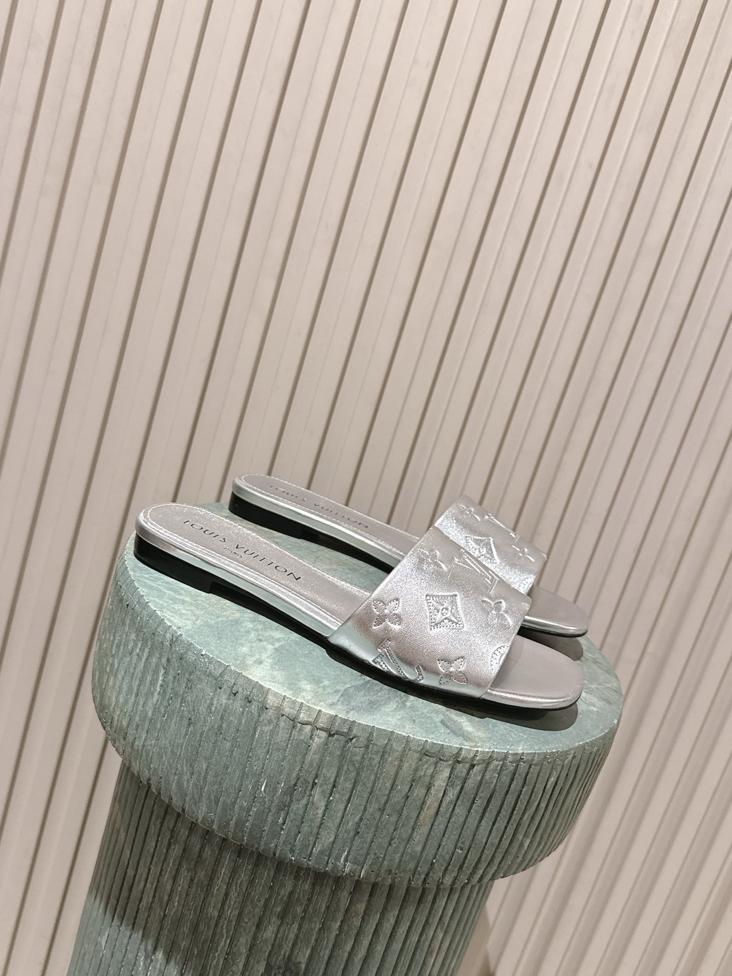 LV Style Leather Women's Shoes style reference detail image 1 from source 783708