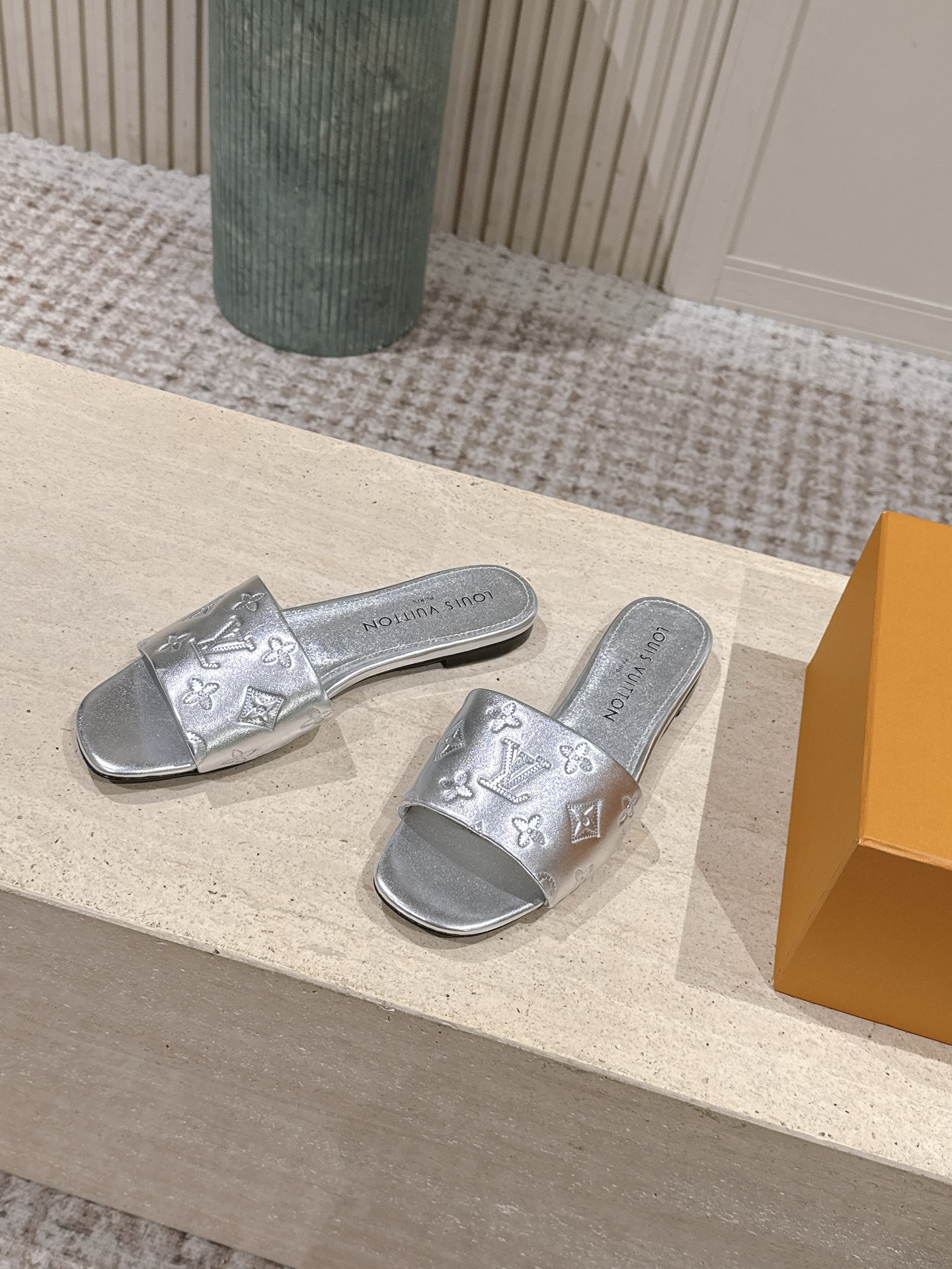 LV Style Leather Women's Shoes style reference detail image 3 from source 783708