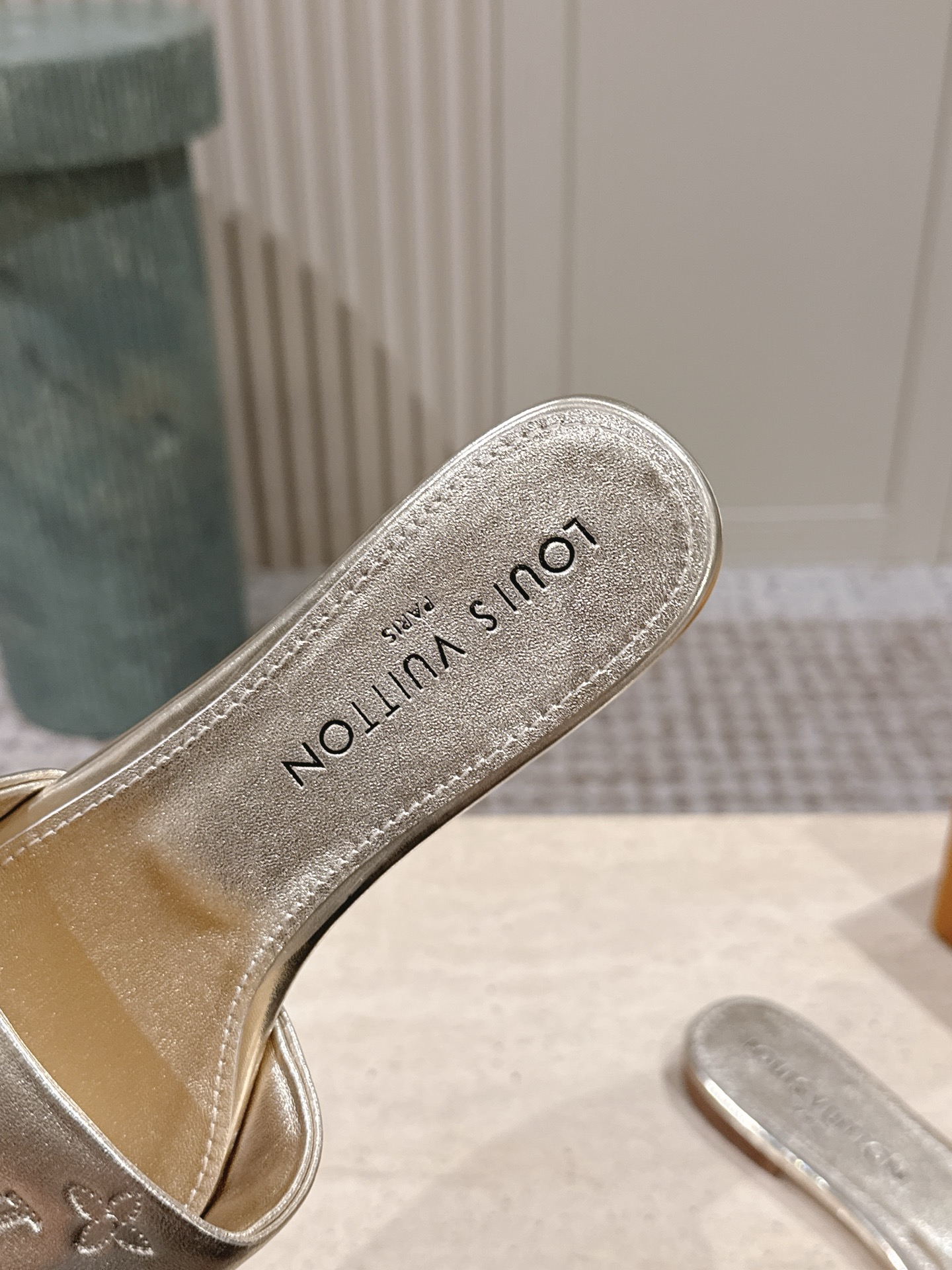 LV Style Leather Women's Shoes style reference detail image 6 from source 783709