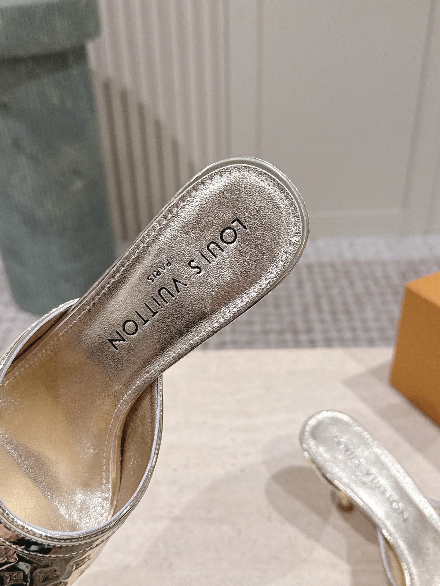 LV Style Leather Women's Shoes style reference detail image 6 from source 783710
