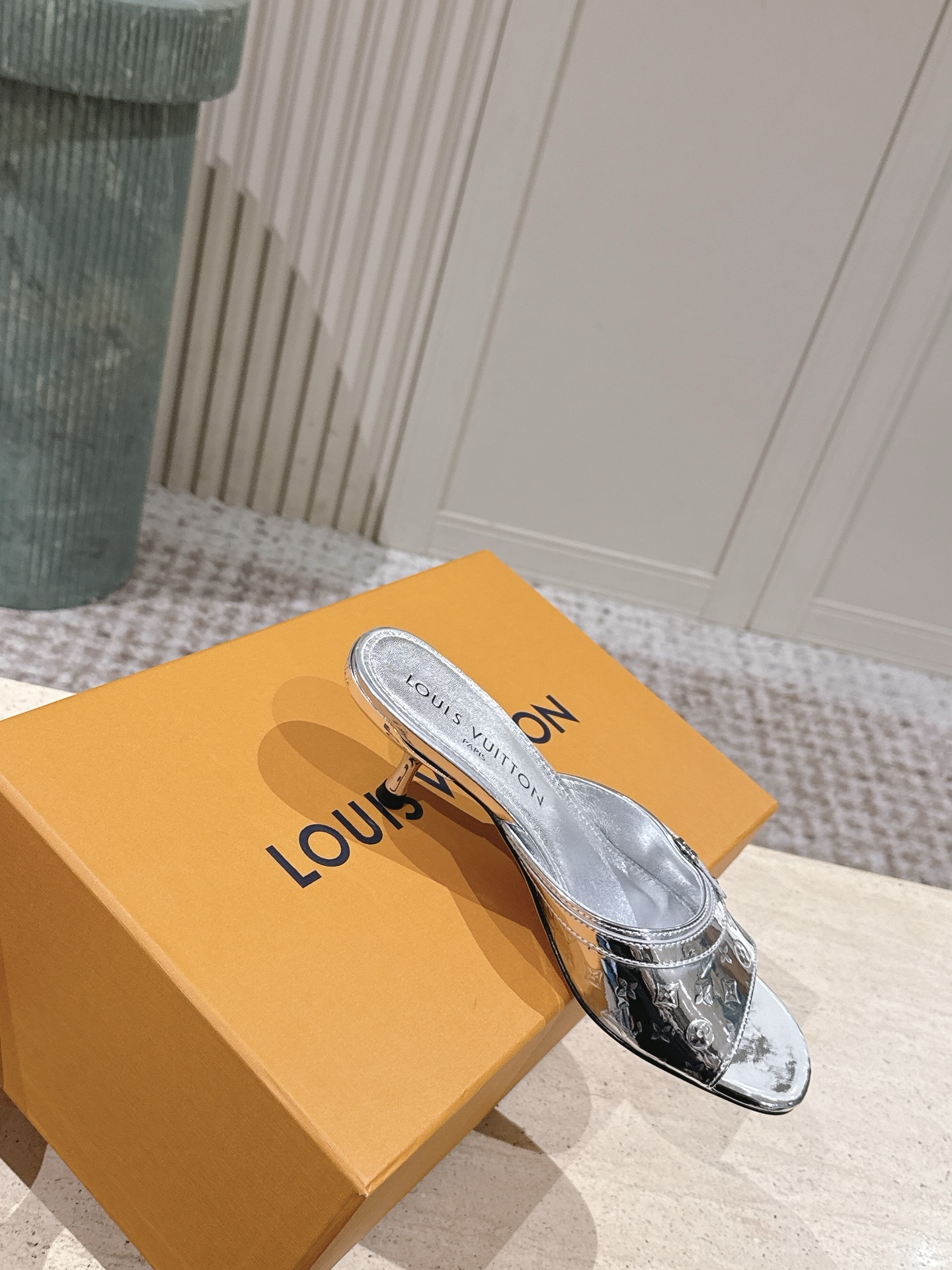LV Style Leather Women's Shoes style reference detail image 4 from source 783711