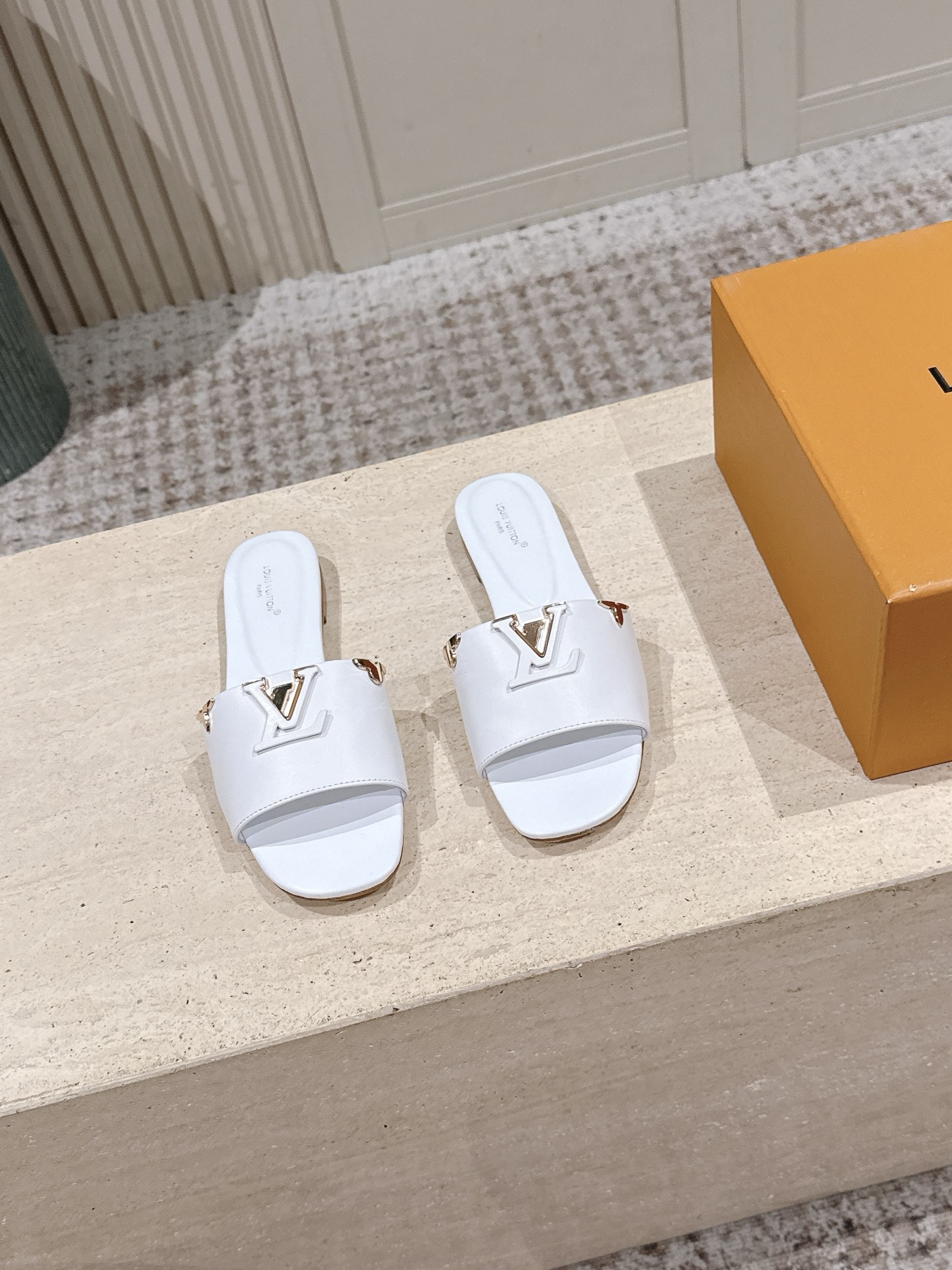 LV Style Leather Women's Shoes style reference detail image 2 from source 783692