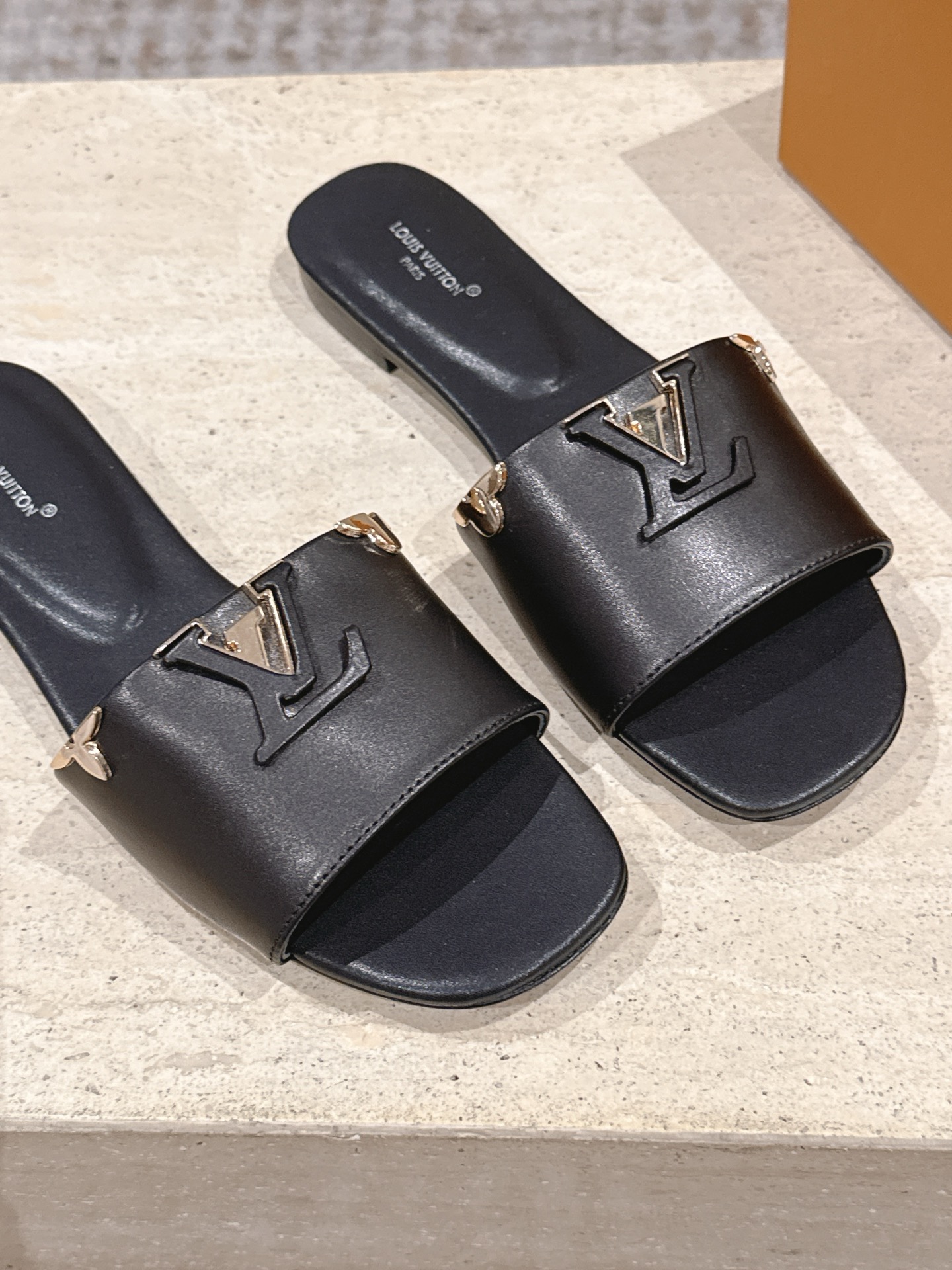 LV Style Leather Women's Shoes style reference detail image 7 from source 783694