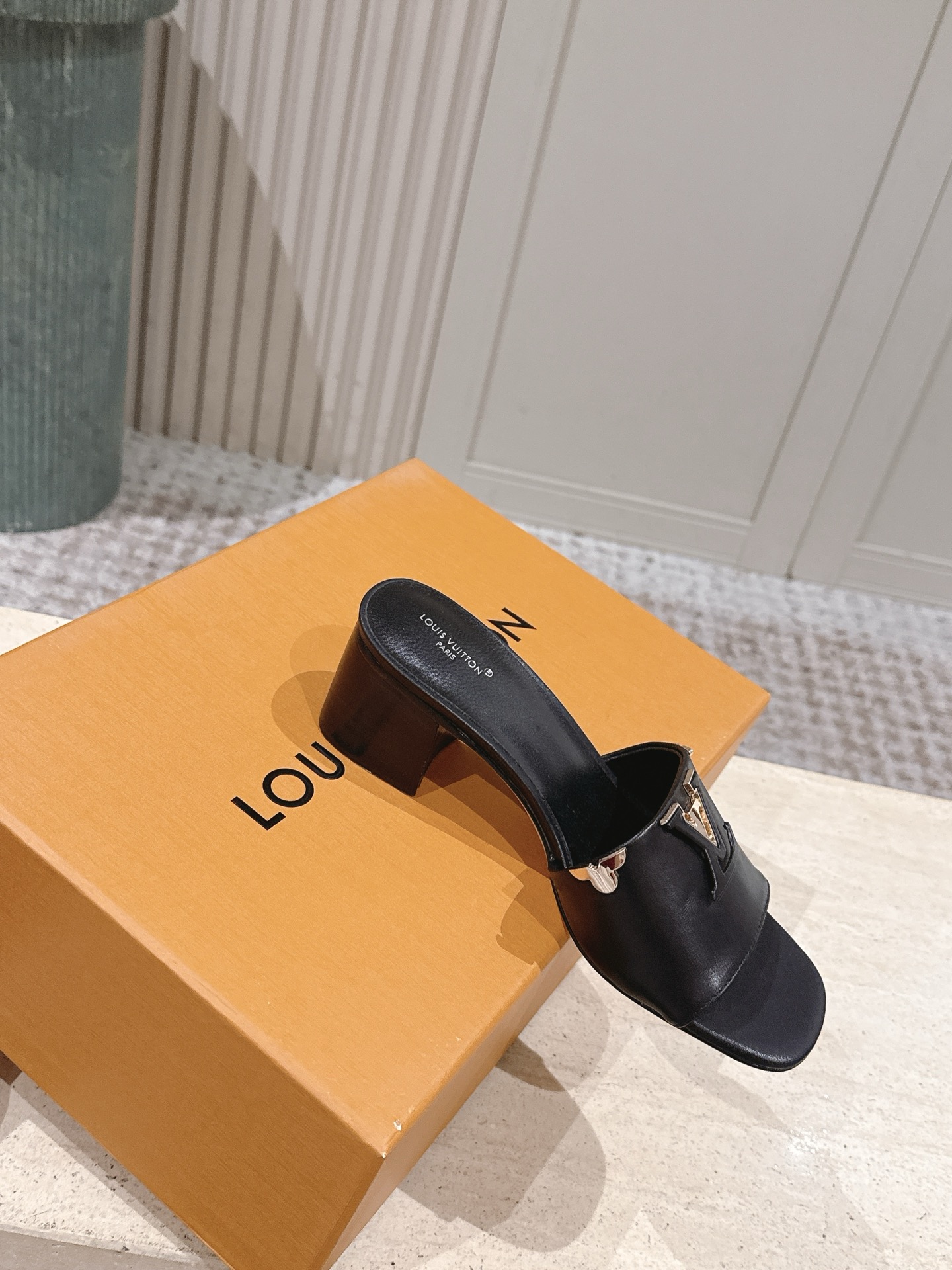 LV Style Leather Women's Shoes style reference detail image 4 from source 783696