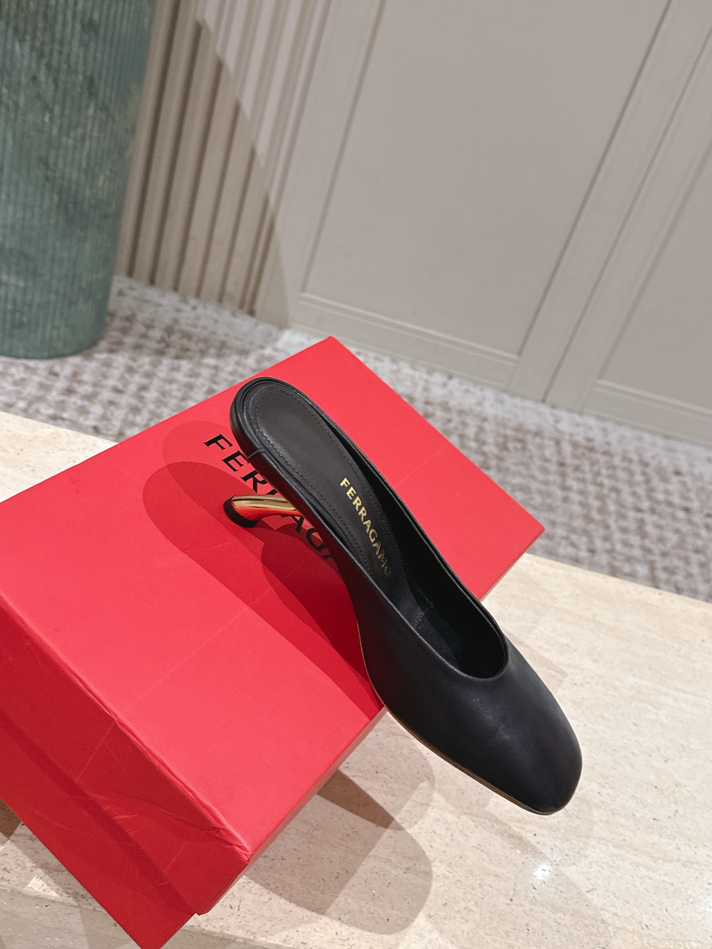 Ferragamo women's shoes Top version: — photo 4