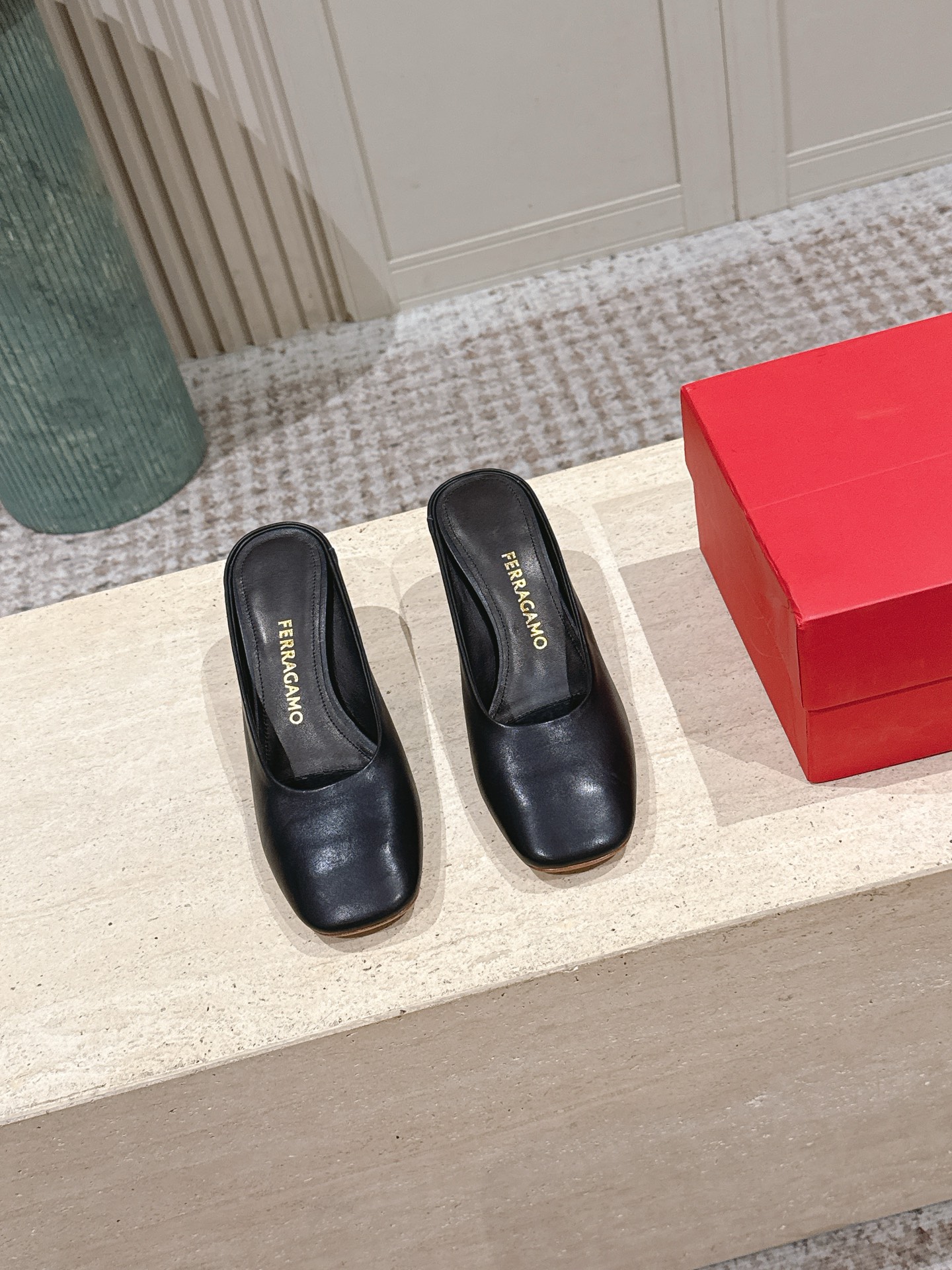 Ferragamo women's shoes Top version: — photo 2