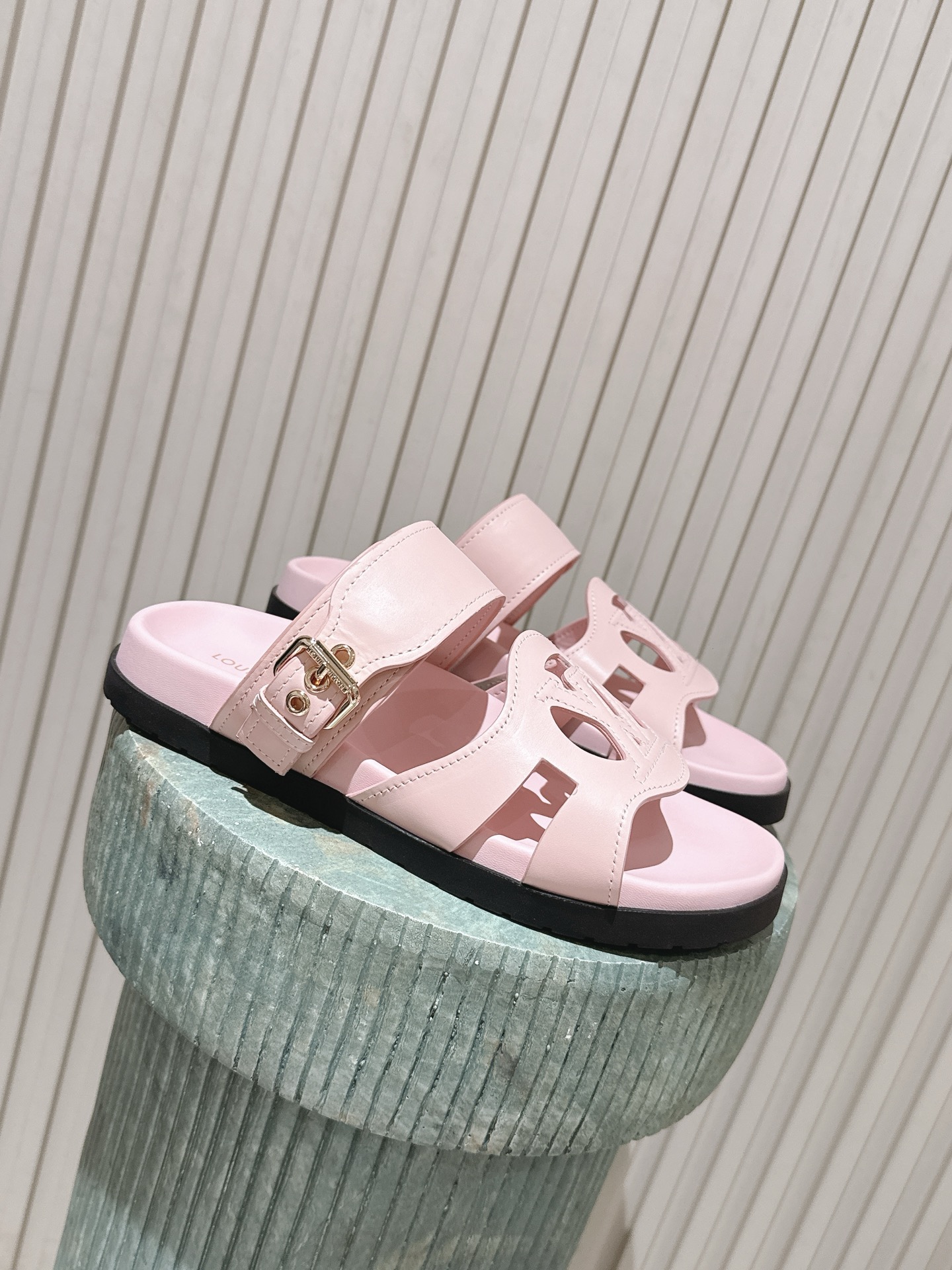 루이비통 신발 112880 Louis Vuitton Shoes