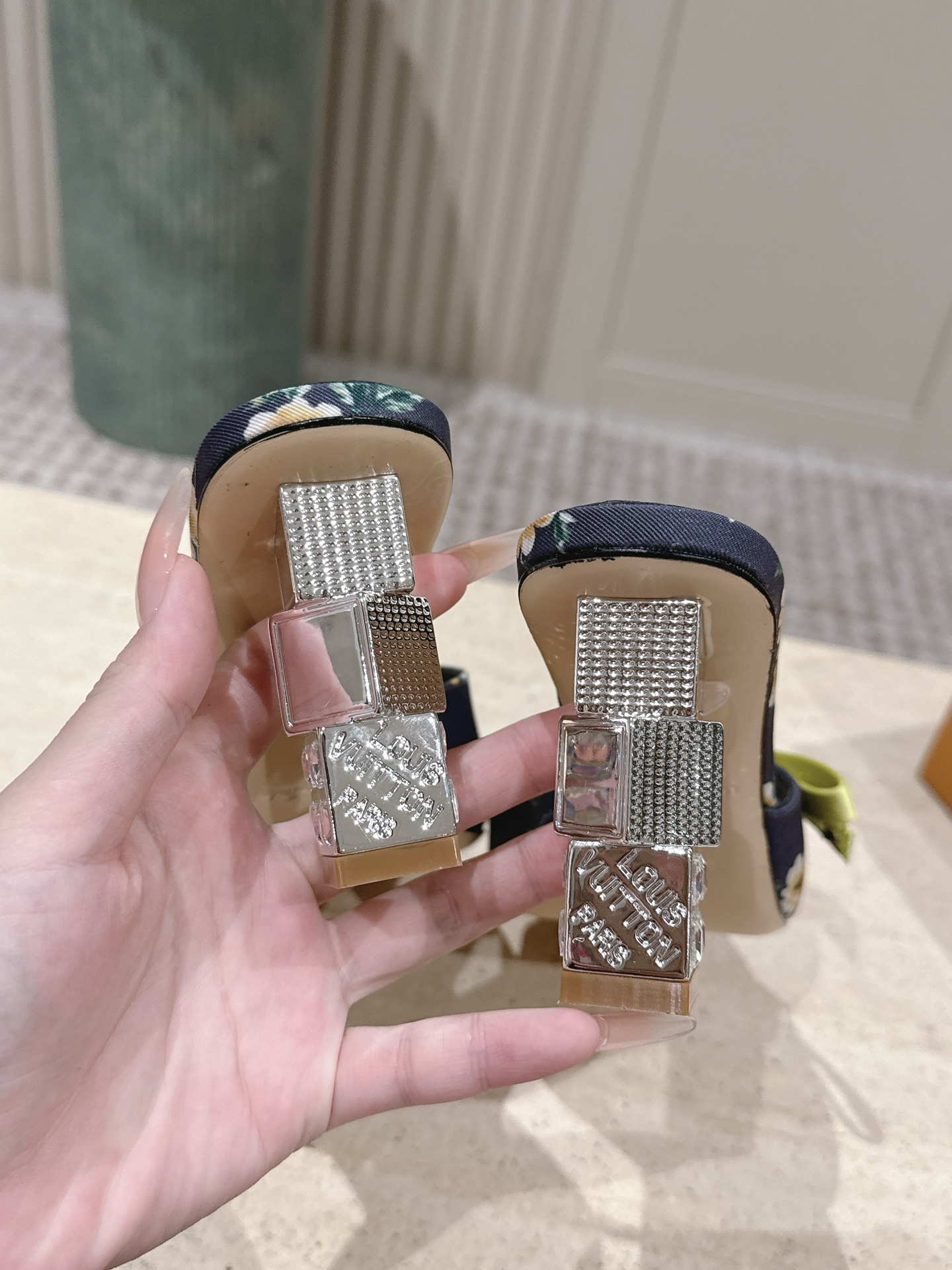 Louis Vuitton 专柜款经典鞋履 8