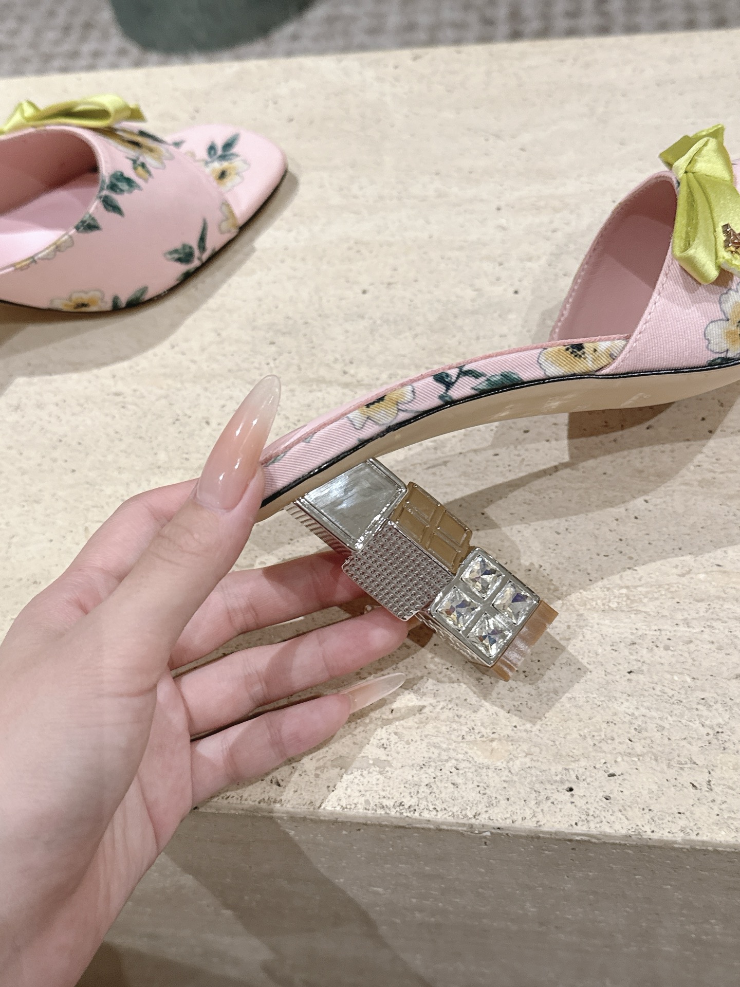 Louis Vuitton 专柜款经典鞋履 7