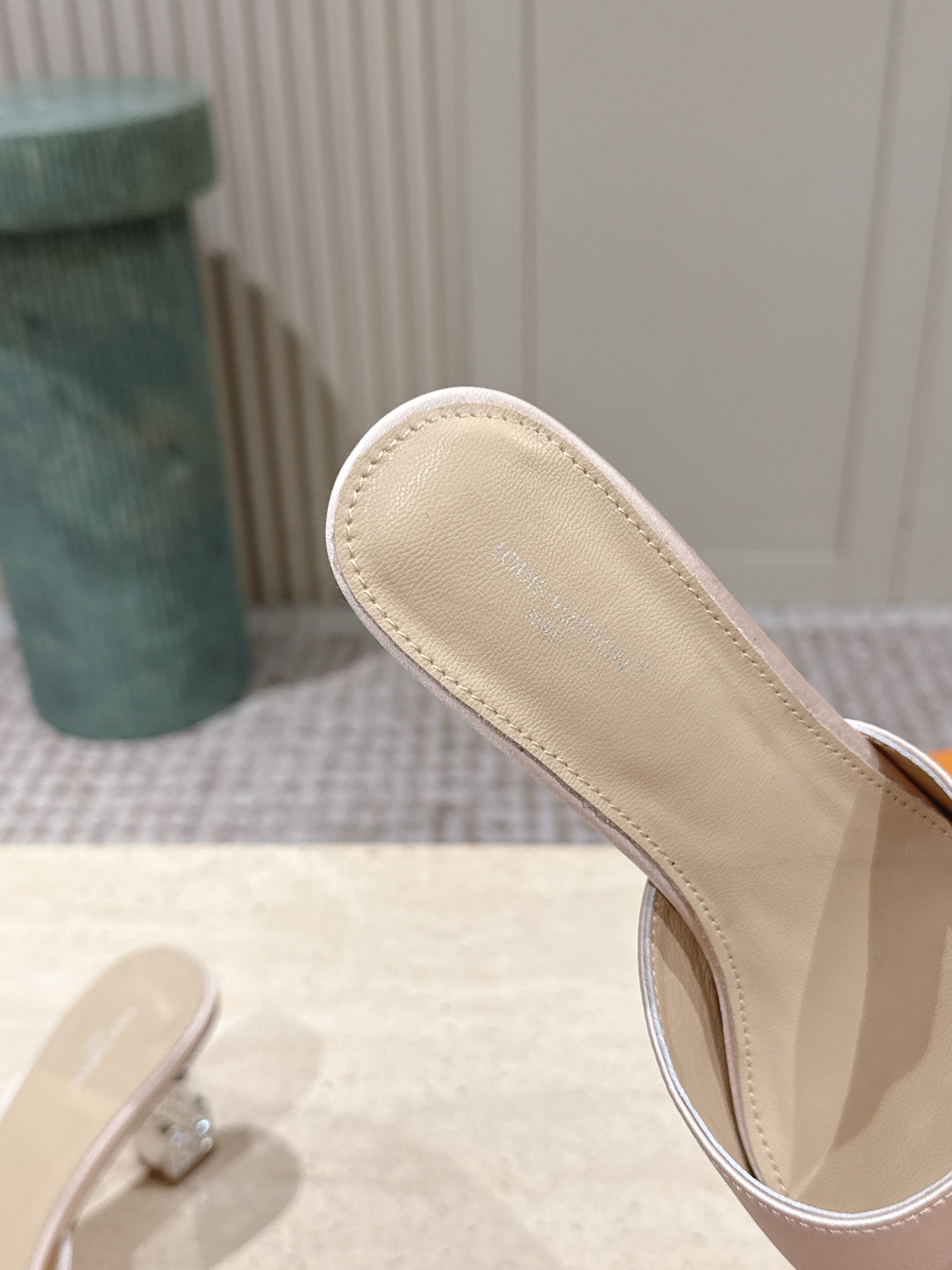 Louis Vuitton 专柜款经典鞋履 6