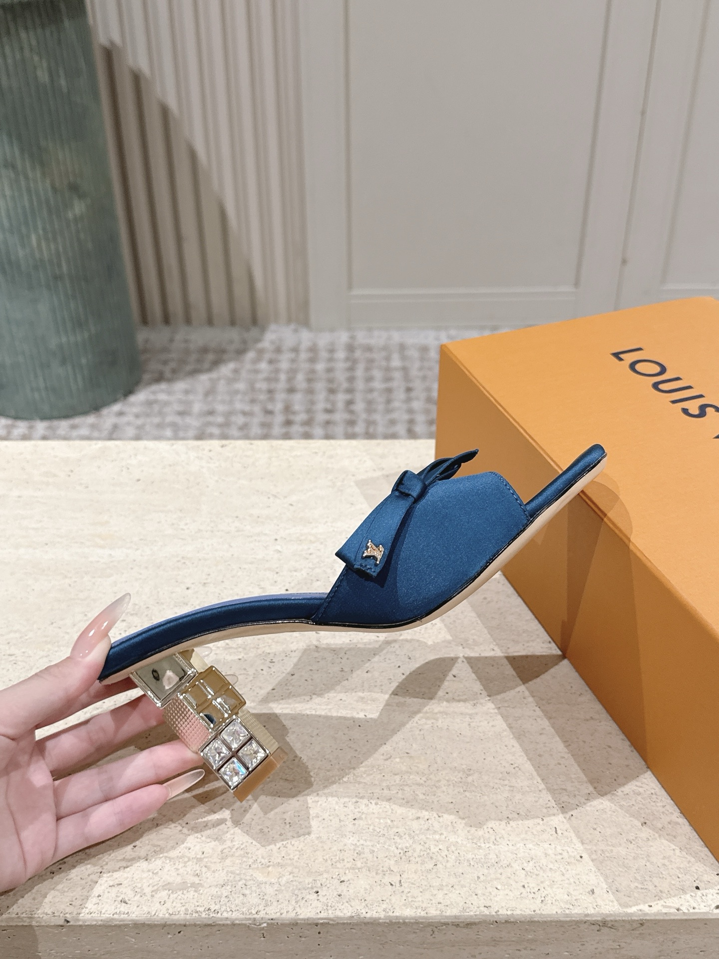 Louis Vuitton 专柜款经典鞋履 5