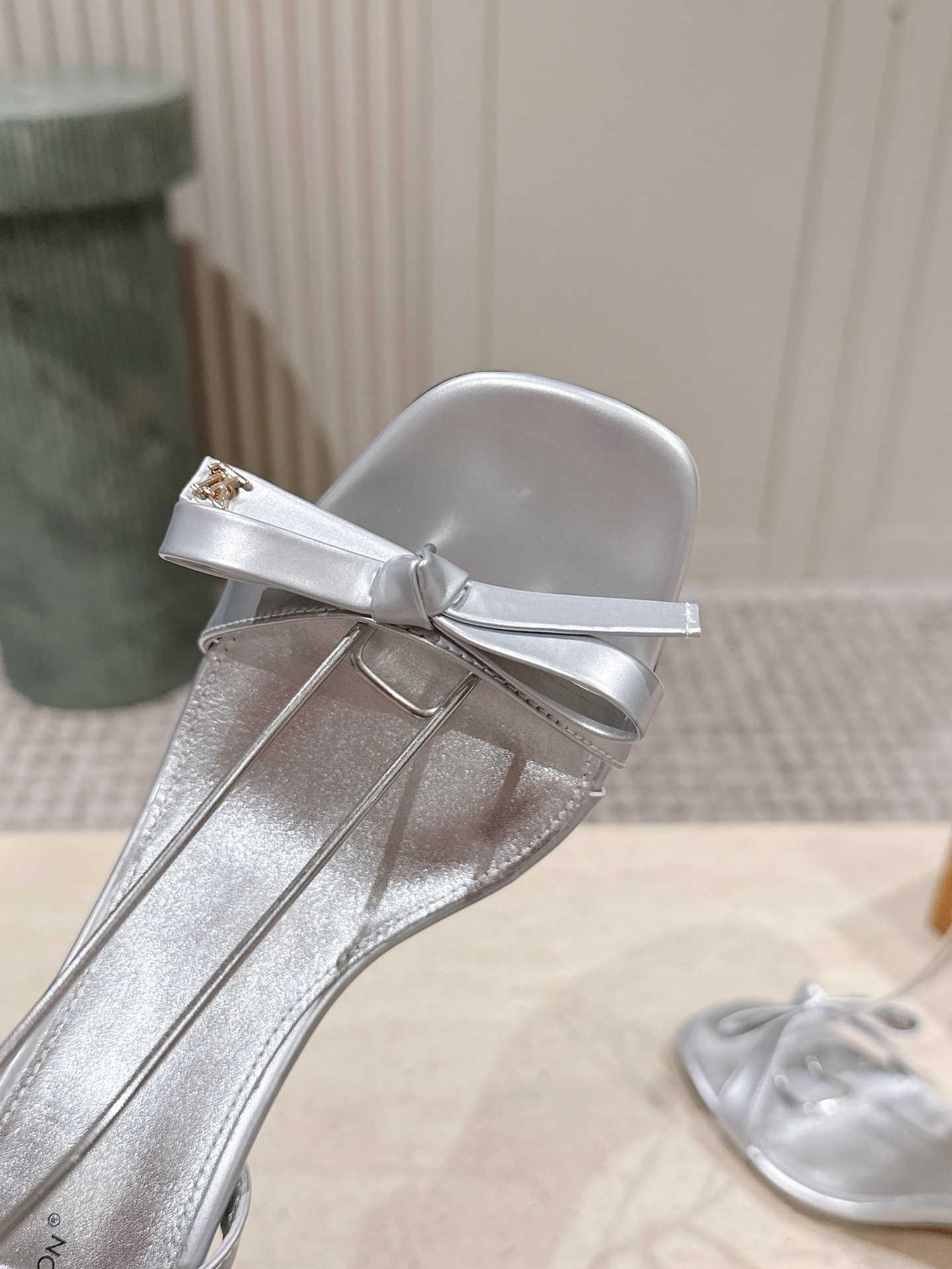Louis Vuitton 专柜款经典鞋履 6