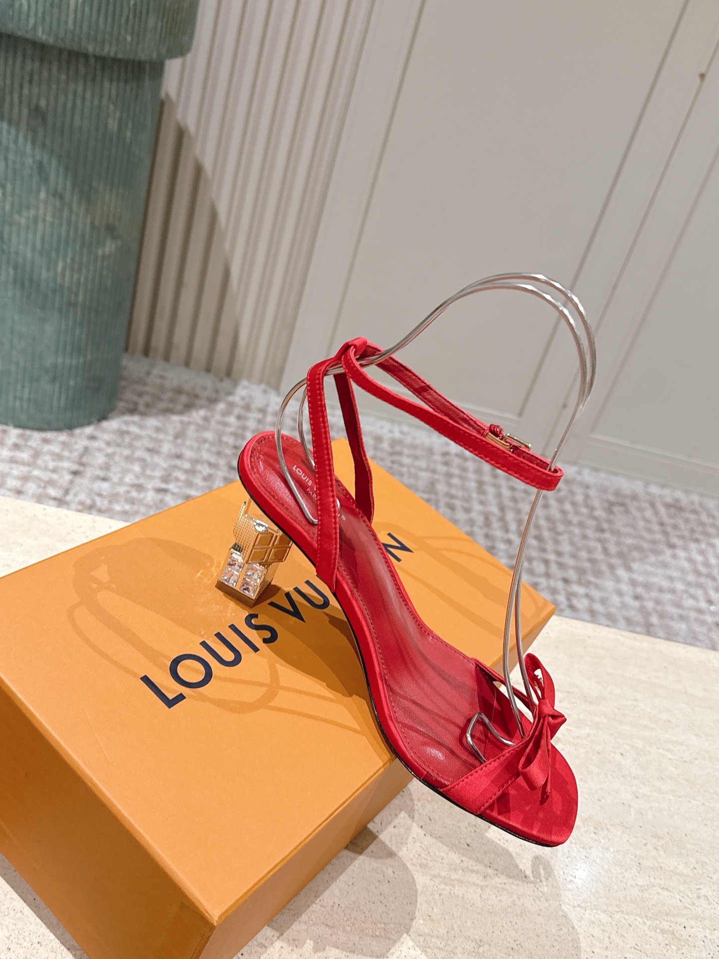 Louis Vuitton 专柜款经典鞋履 4