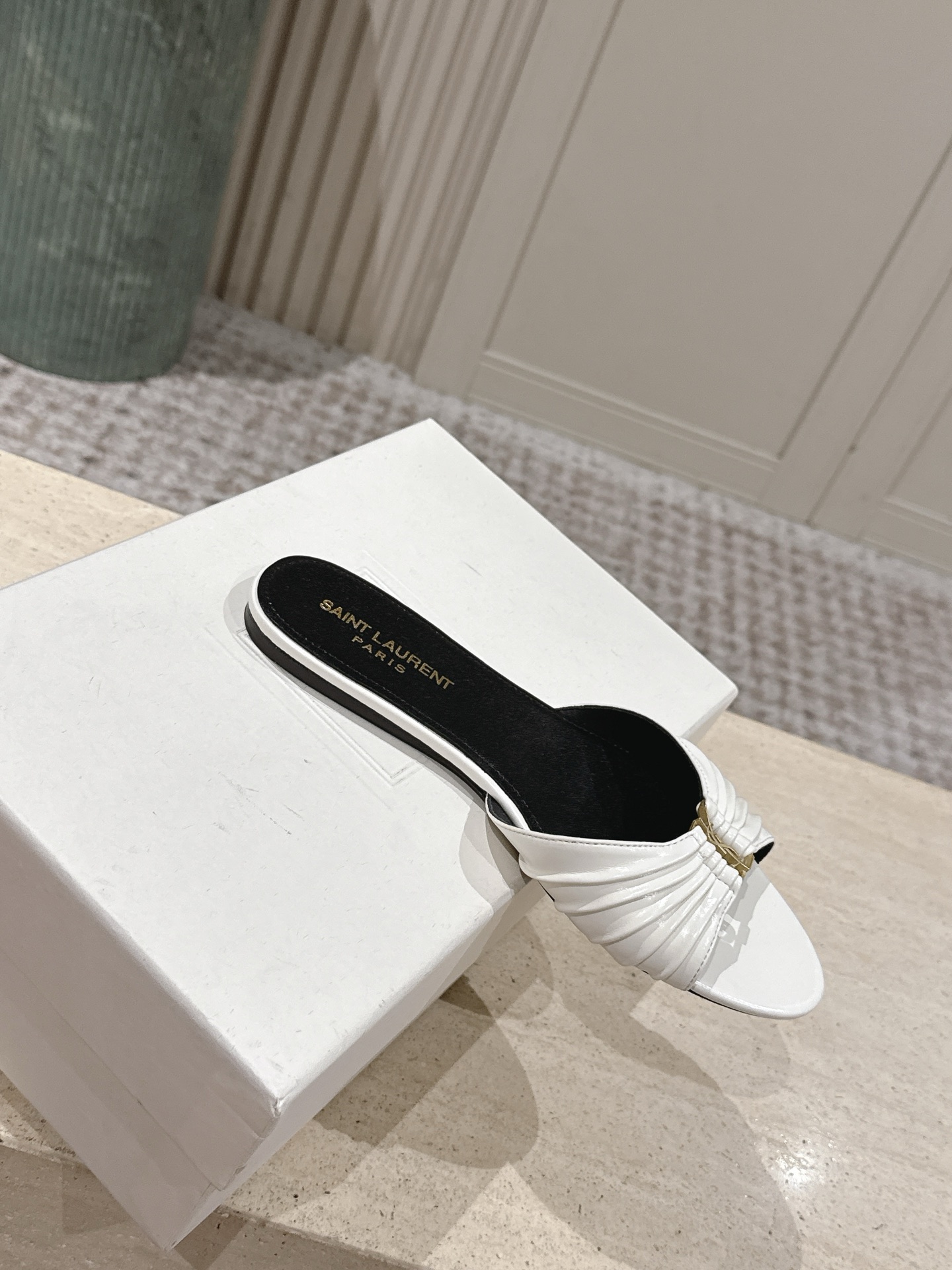 Saint Laurent Classic Luxury Leather Shoe Loafer Shoes Ref 4