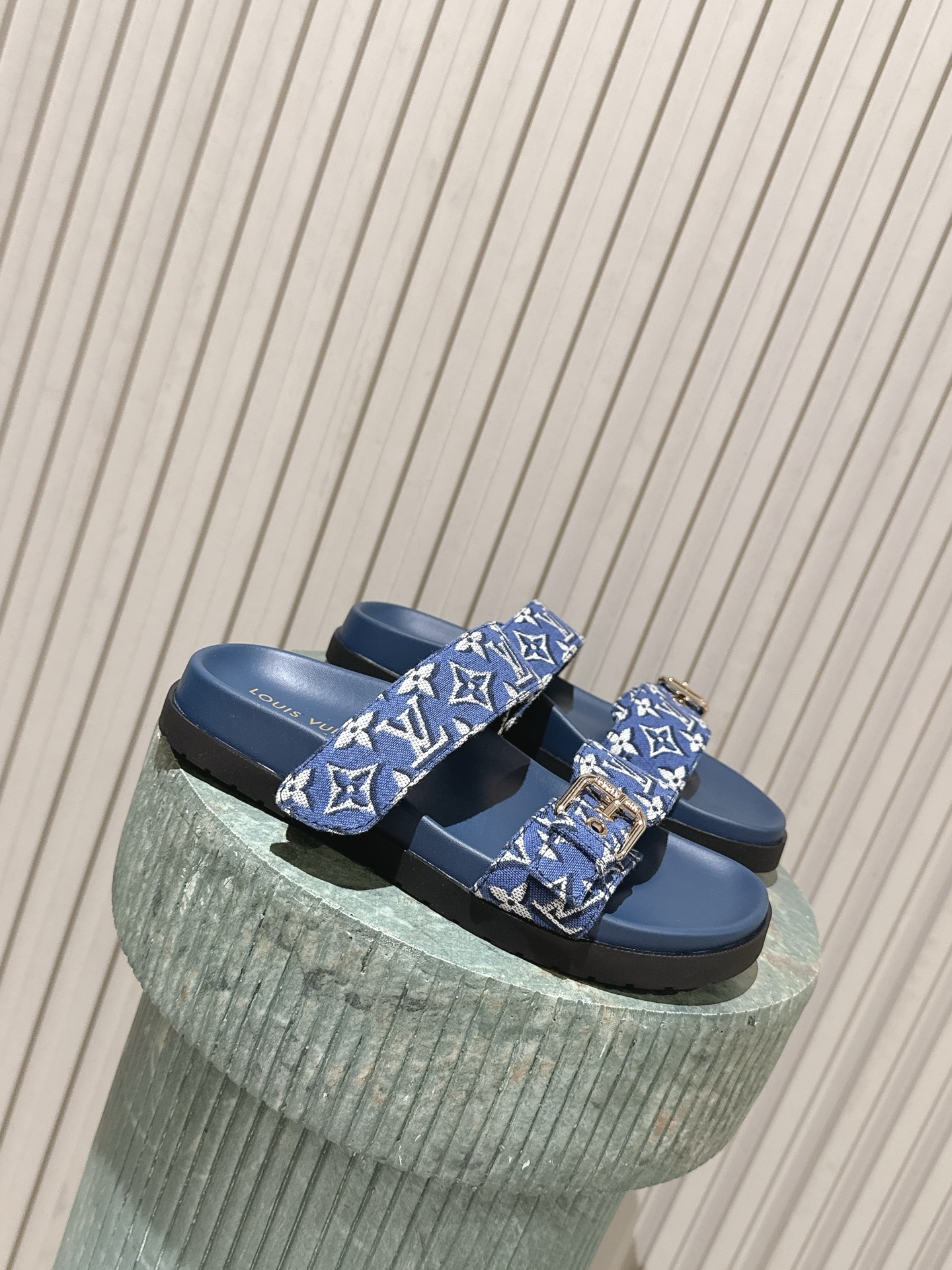 Louis Vuitton Slides