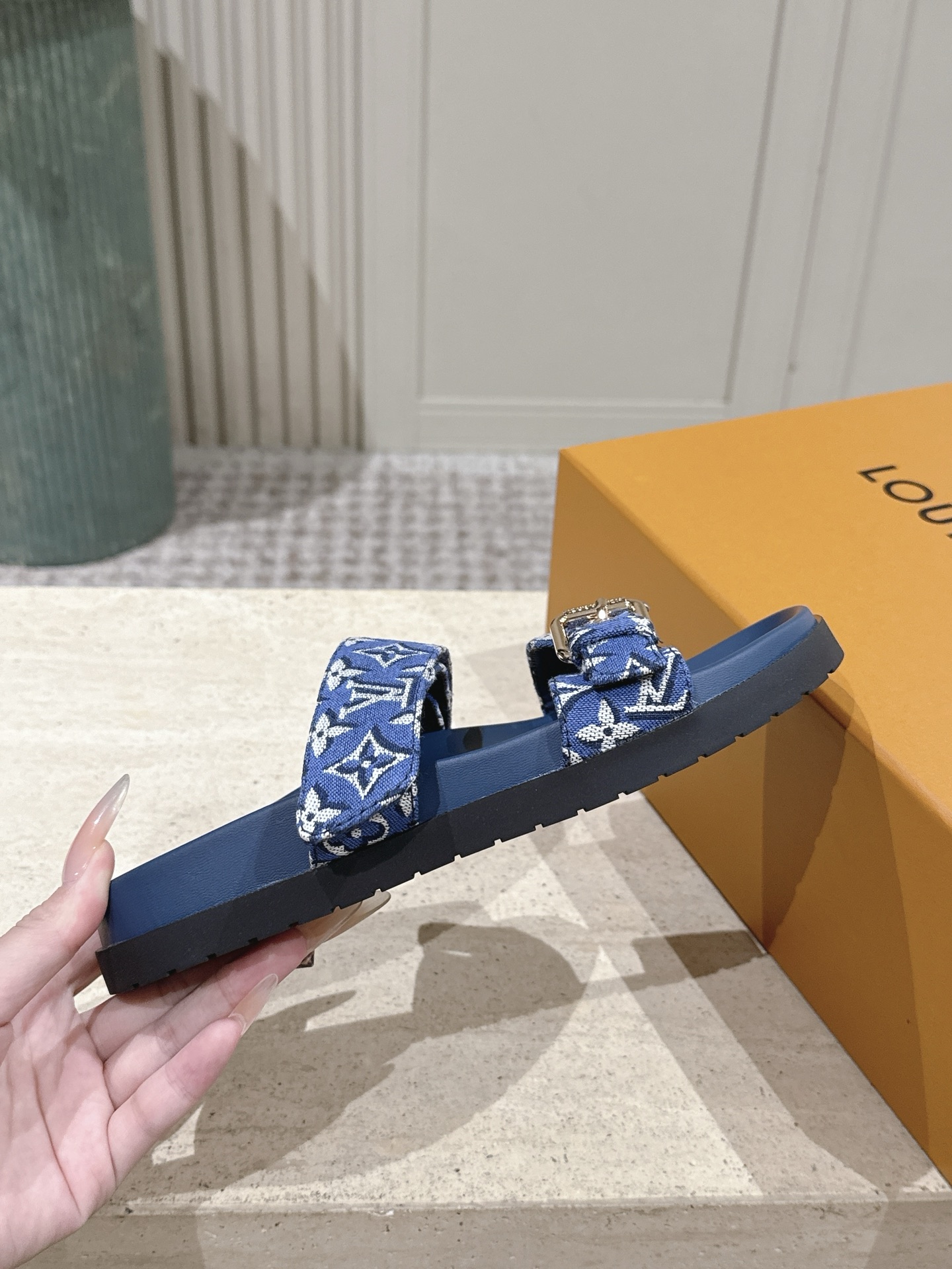 Louis Vuitton Slides
