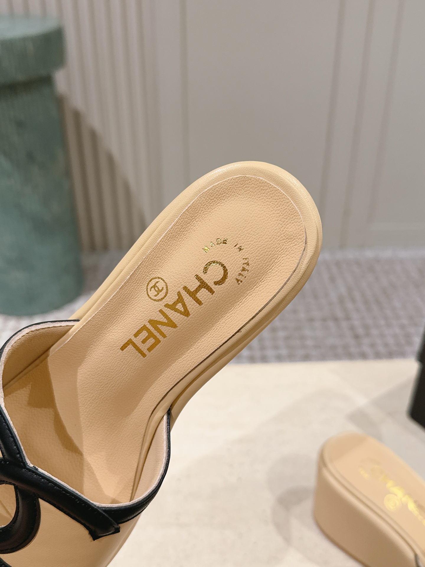 CHANEL women's shoes Top version: — photo 6