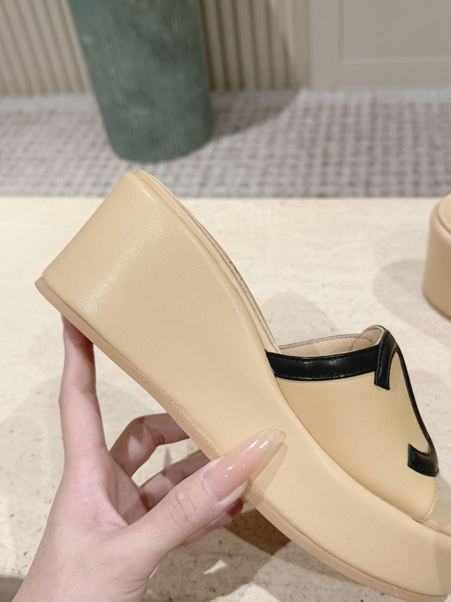 CHANEL women's shoes Top version: — photo 7