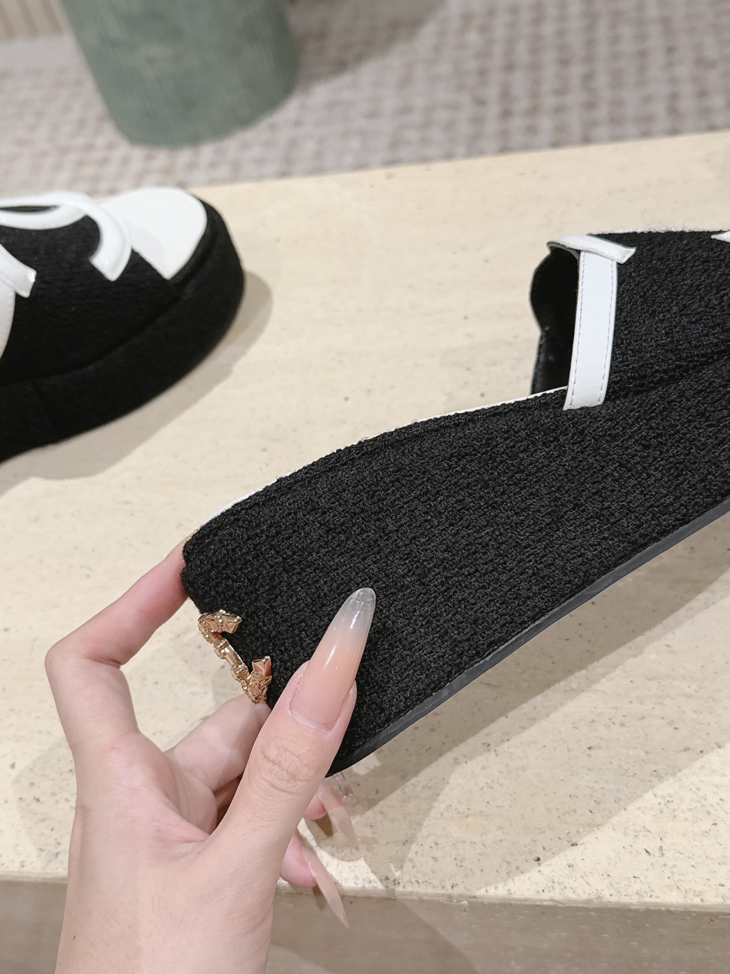 Chanel Slides