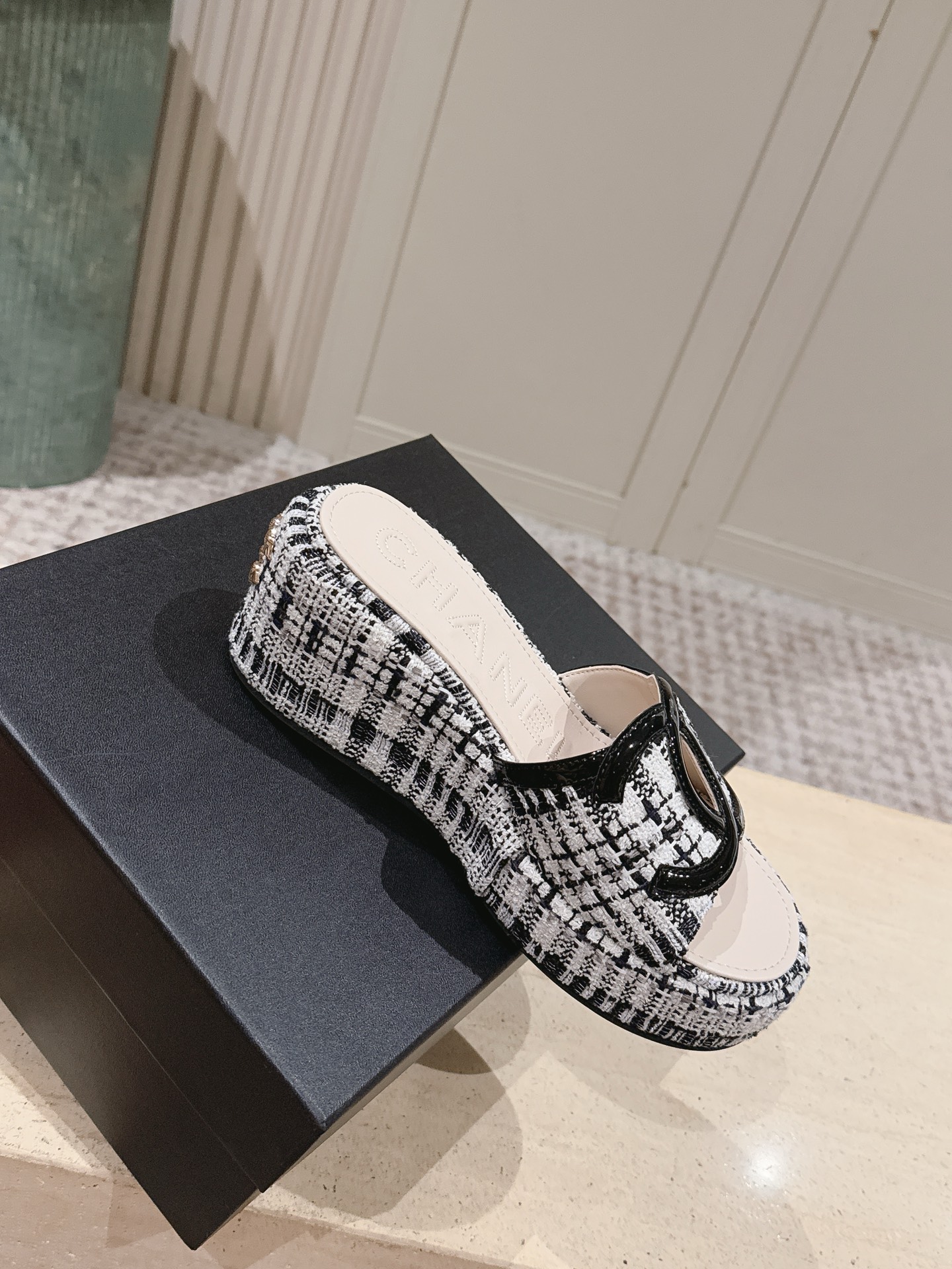 Chanel Slides
