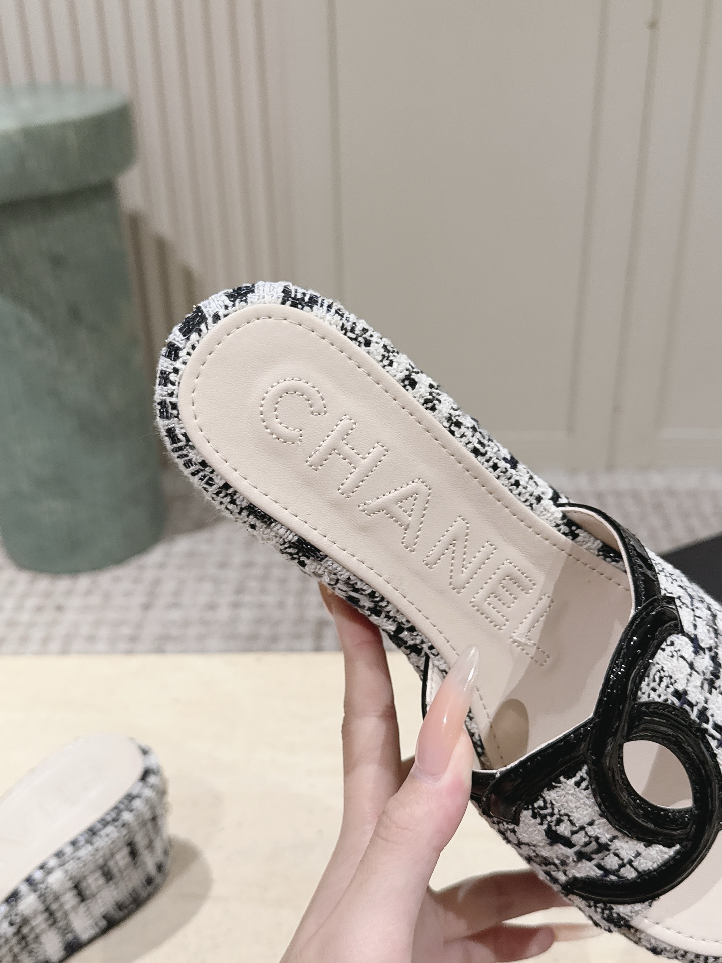 Chanel Slides