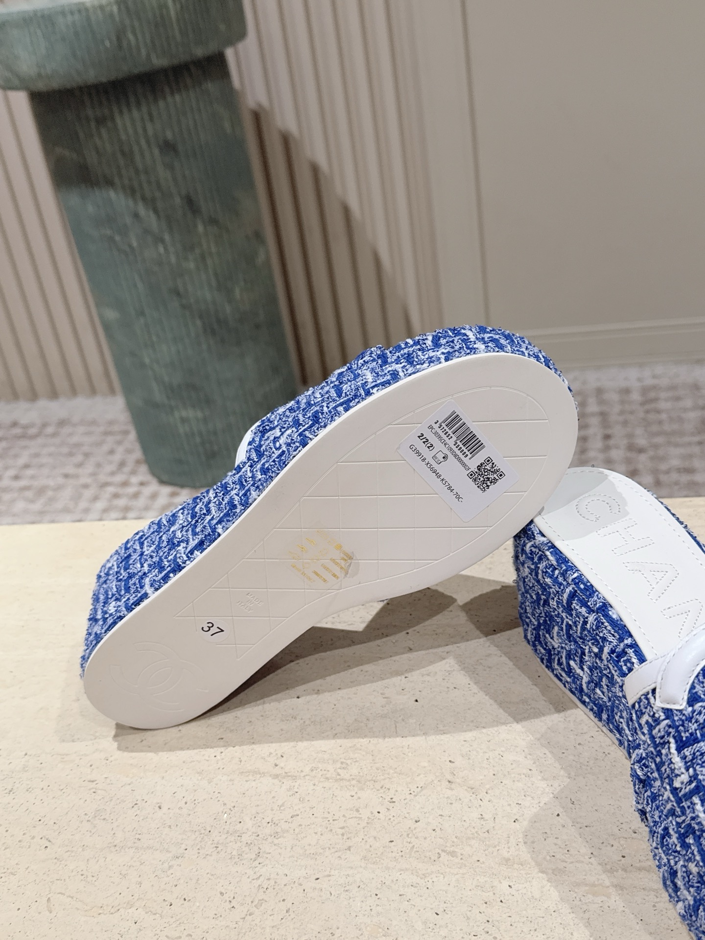Chanel Slides