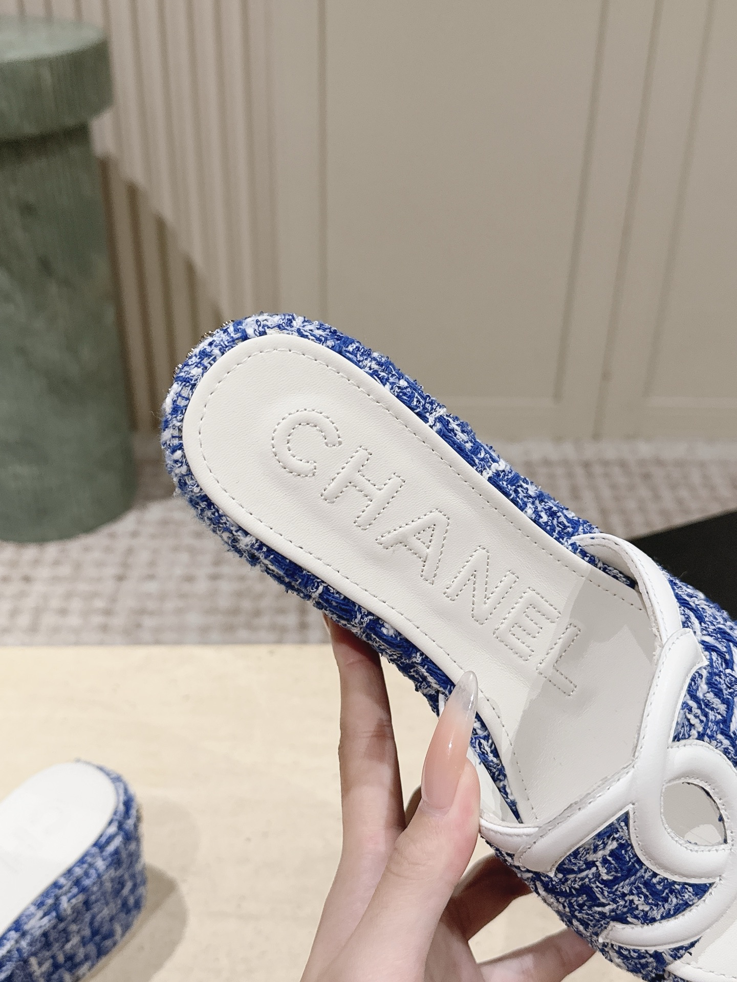 Chanel Slides