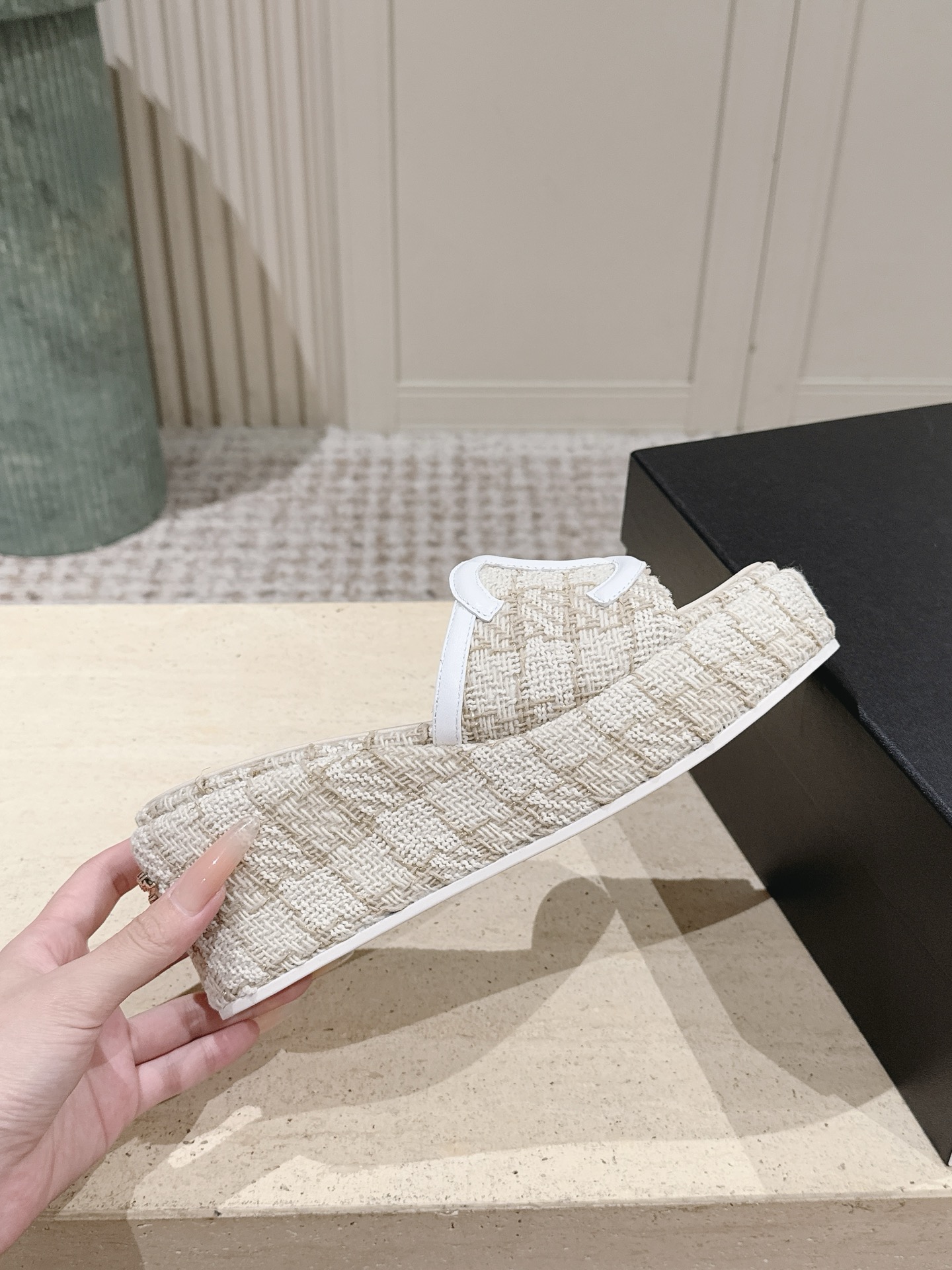 Chanel Slides