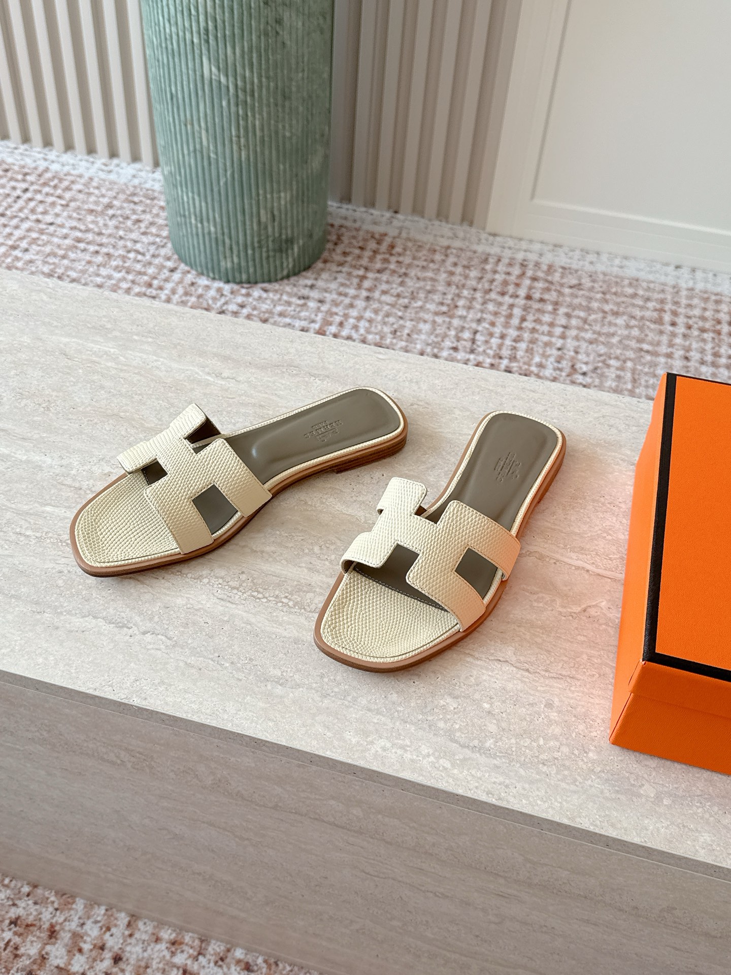 Hermes Slides