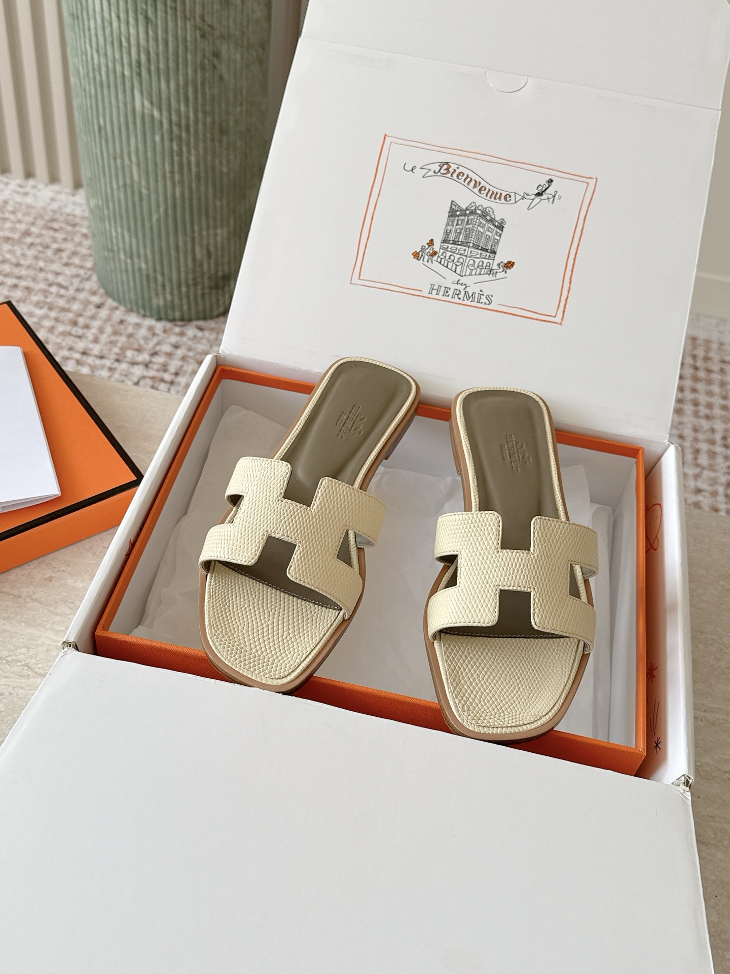 Hermes Slides