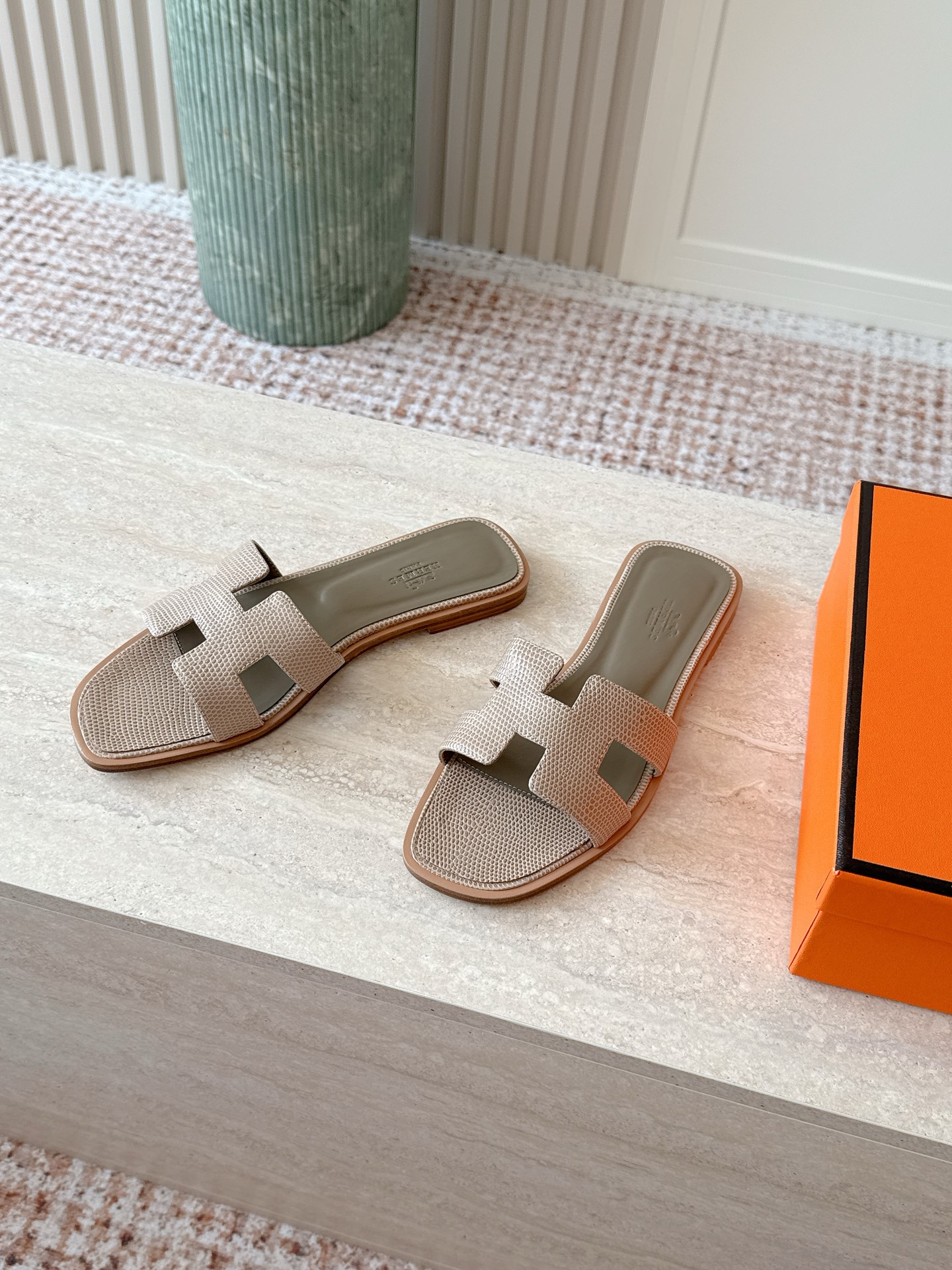 Hermes Slides