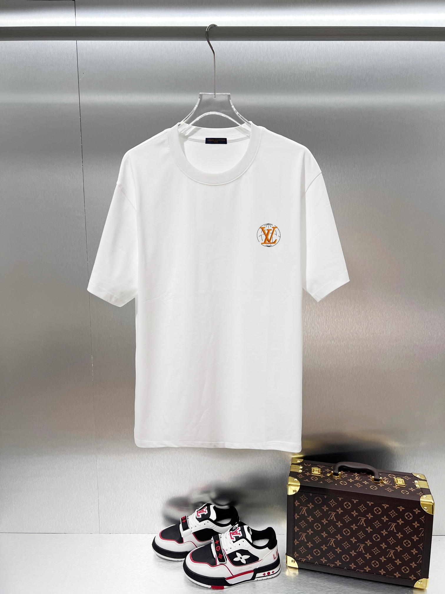P78 Louis Vuitton*Louis Vuitton camiseta de manga corta clásica con logo de letras bordado en el pecho🔥, calidad de pr…