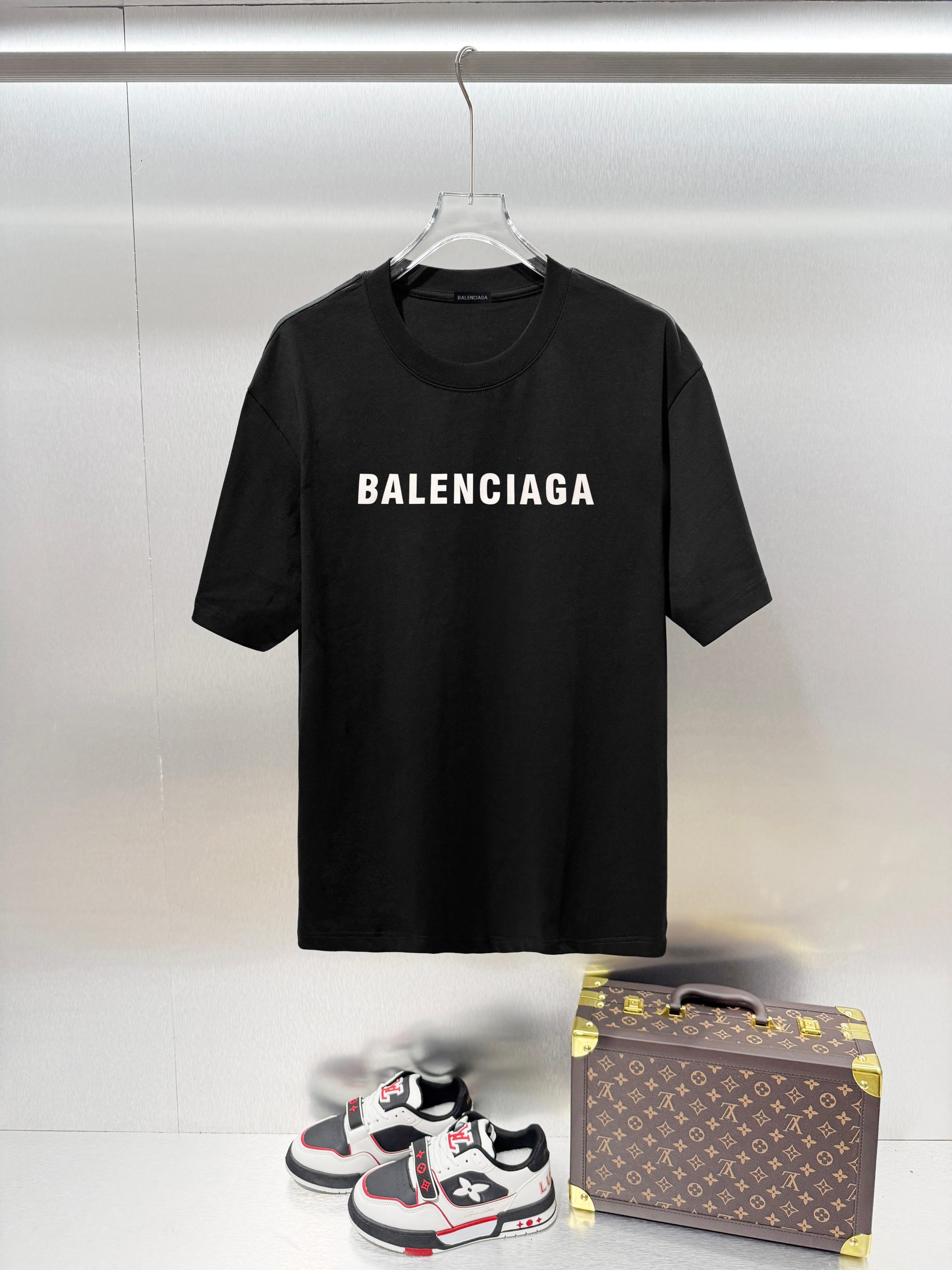 P78 BALENCIAGA* Estilo clásico de Balenciaga con exquisito estampado del logo de letras en el pecho 🔥 Camiseta de mang…