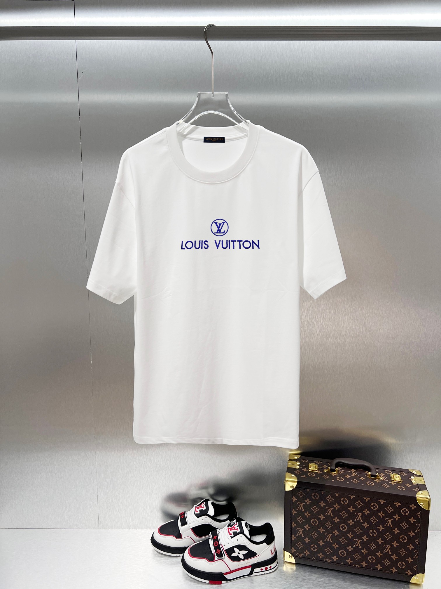 P78 Louis Vuitton*Louis Vuitton camiseta de manga corta clásica con logo de letras bordado en el pecho🔥, calidad de pr…