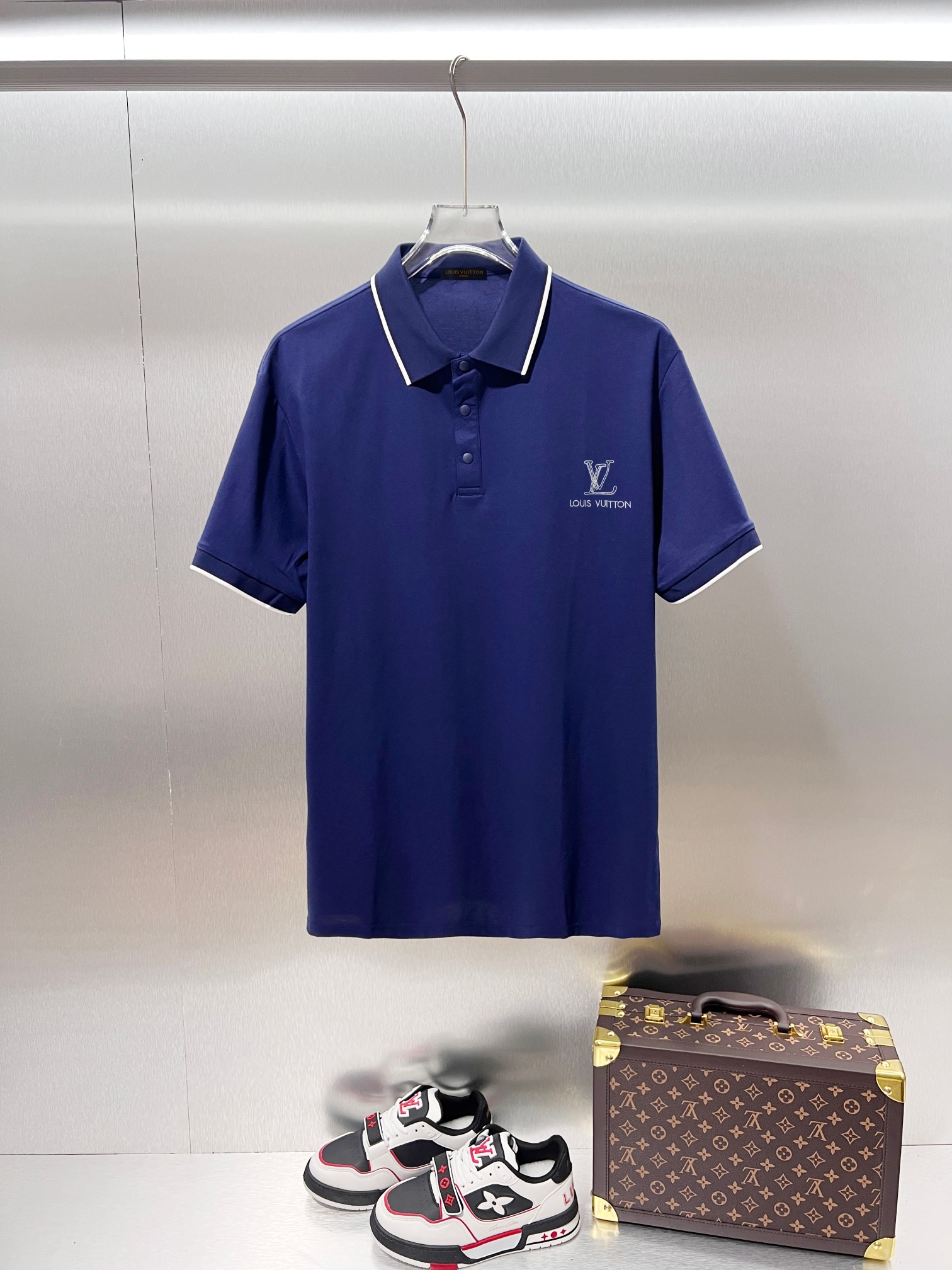 P78 Louis Vuitton*Louis Vuitton, clásico con logo de letras en el pecho, bordado exquisito 🔥 polo de manga corta ✅ cal…