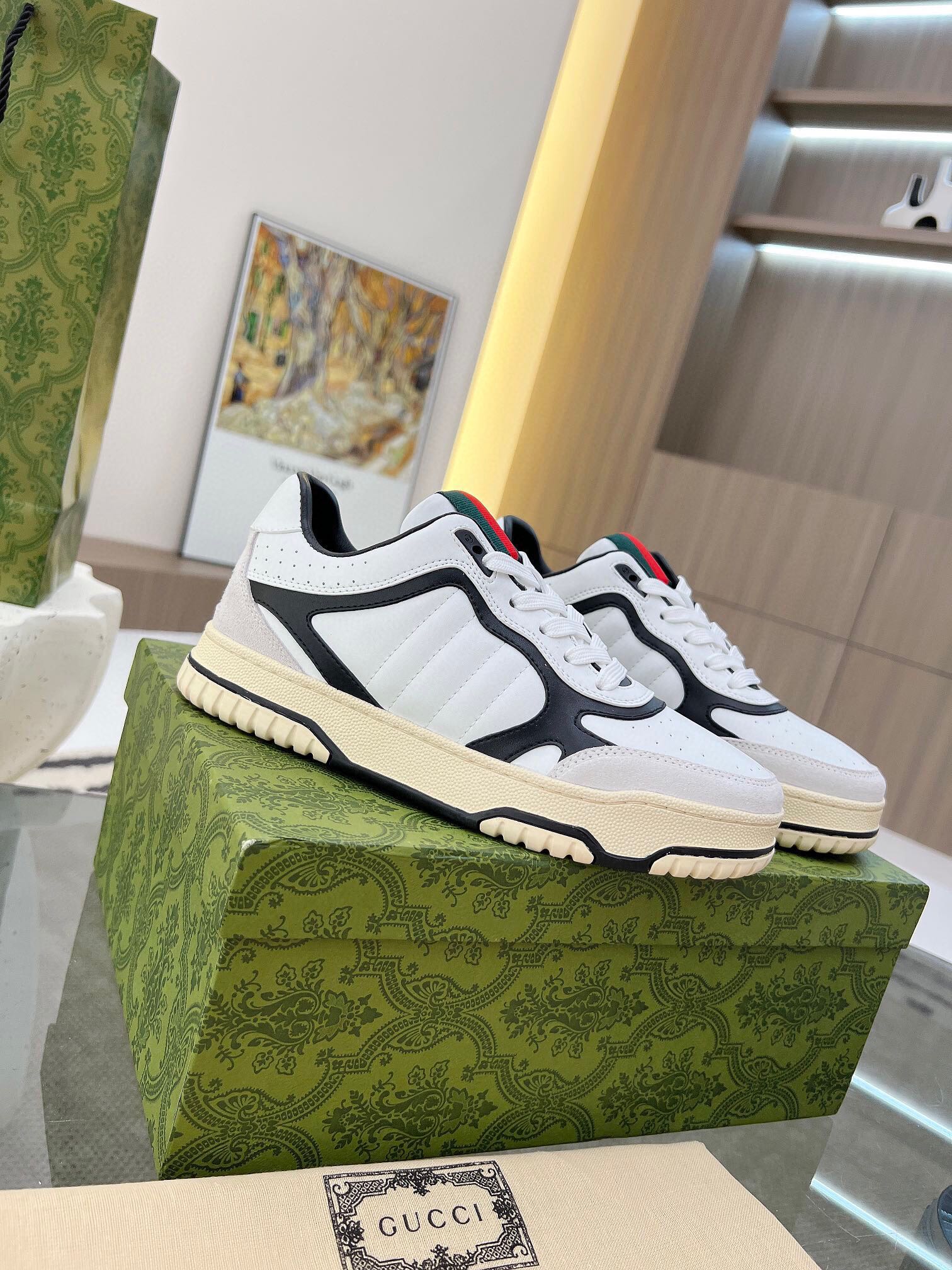 合集图450 Gucci Re-Web 新款 复古做旧效果运动鞋小白鞋板鞋