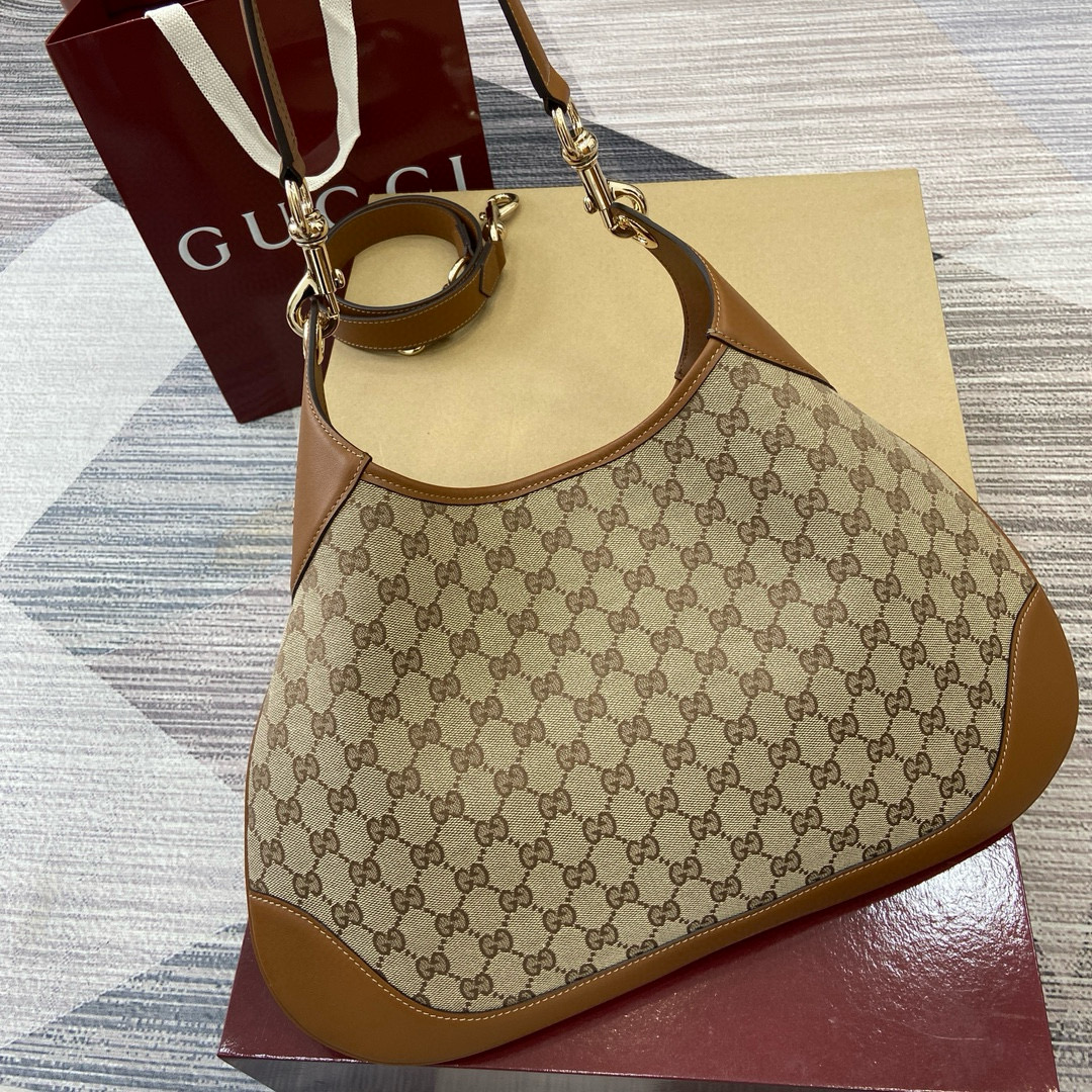 Gucci Medium Tote Bag in Beige Canvas with Brown Leather Trim 7 i1741933899781 5811 0 5