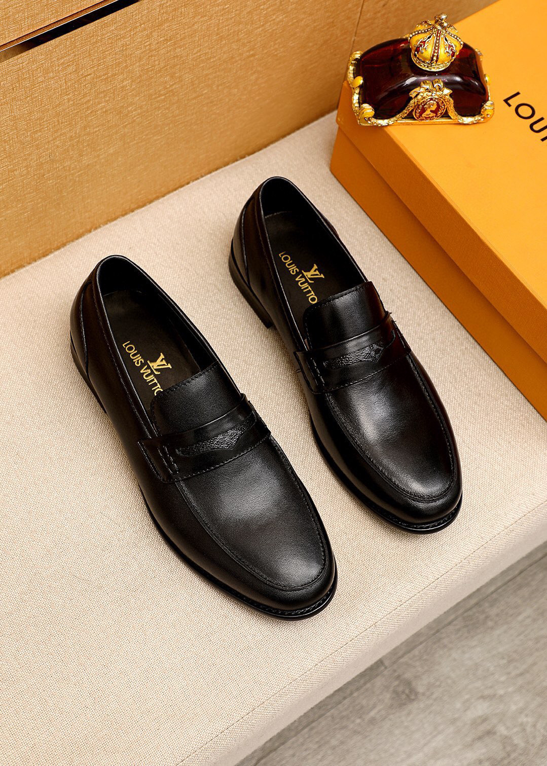 NO:351829,Product trademark LOUIS VUITTON 