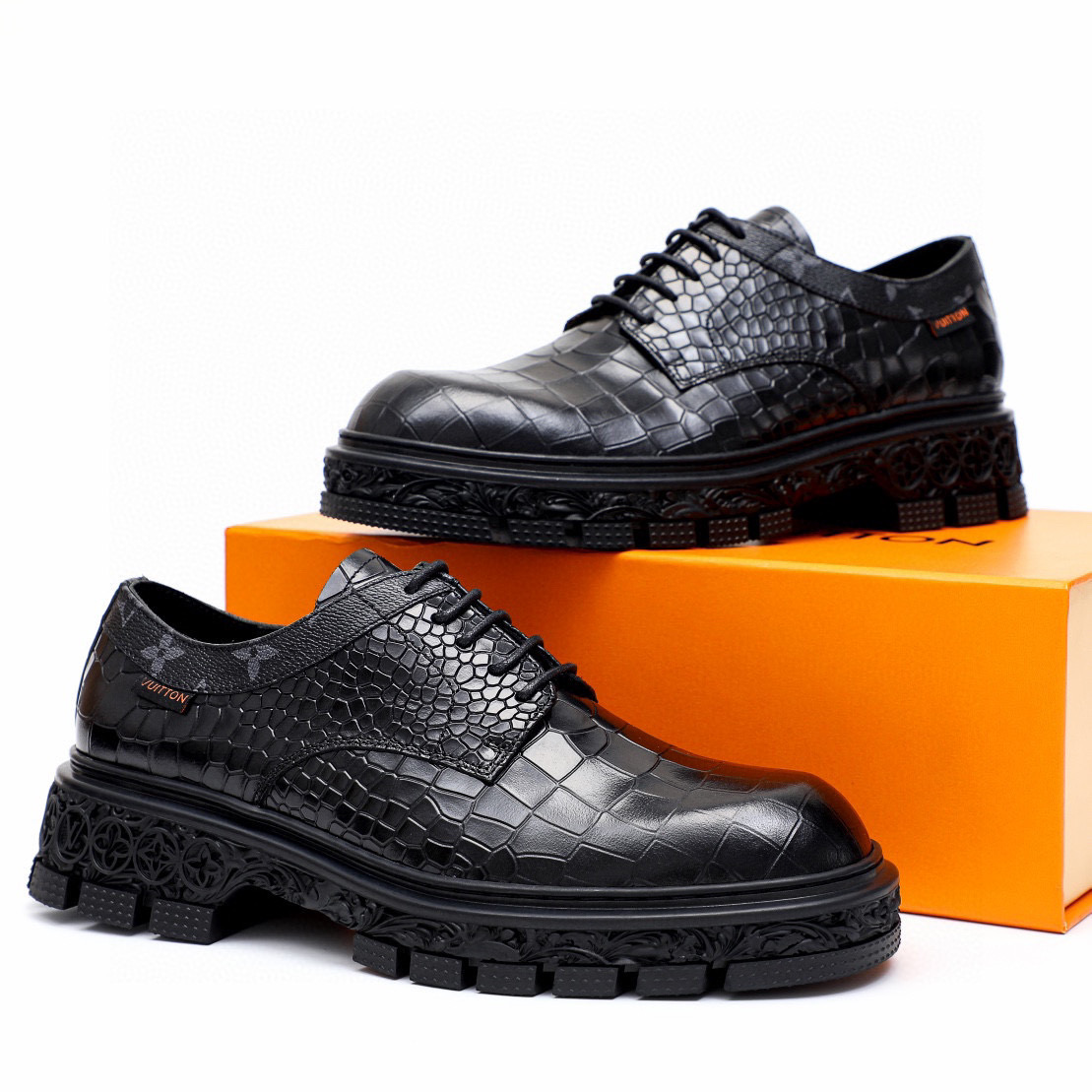 NO:348061,P【LOUIS VUITTON) Water-Dyeing Beef Original List New LV Louis Vuitton *--Top Version LV Classic Leather Shoes!  Use imported original calfskin, original wear-resistant high-end large sole!  High-quality quality!  2 colors available, code count 39-44 (38.45 customized),,louis vuitton,louis vuitton,louis vuitton,cowhide19860909P【LOUIS VUITTON）水染牛里 原单 新款LV路易威登 *——顶级版本 LV经典皮鞋！选用进口原版小牛皮 原版耐磨高端大底！高品质精品！颜色2色可选 码数39-44 (38.45定做),,louis vuitton,louis vuitton,louis vuitton,cowhide,Men's shoes