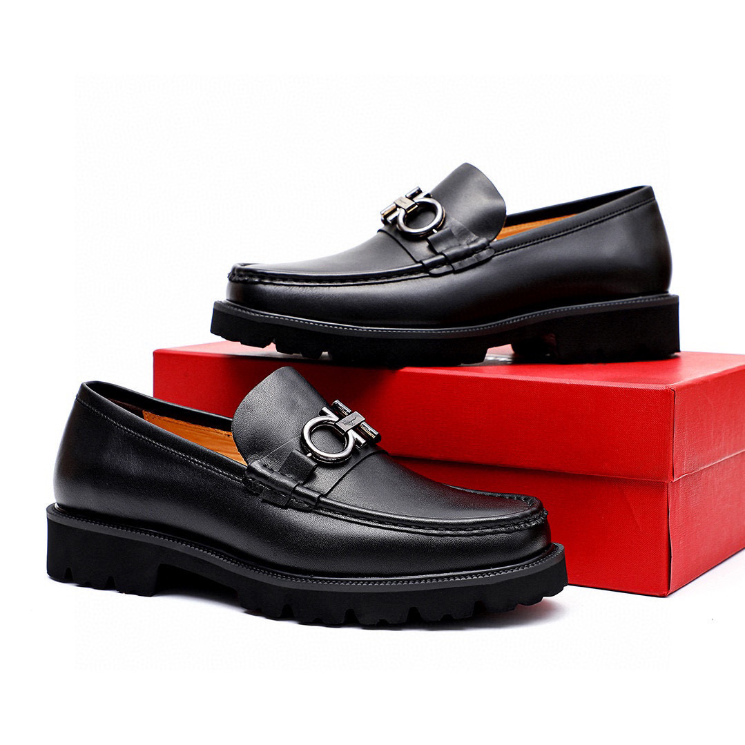 NO:352448,Top quality counter purchasing agent Ferragamo!  2024 men's formal leather shoes!  Pure and high quality can be compared 1:1!  Fabric imported from Italy original custom-made calfskin inner lining fully imported water dyed cowhide inner lining!  The counter is available at the same time, and the soles are imported from Dongguan!  Original special supply original base is super comfortable, original order goods, high quality, you can enter and exit the counter at will, welcome to compare the counter synchronous code, positive code 38–44 (45 customized), ferragamo, cowhide19860909专柜品质顶级代购菲拉格慕爆款！2024男士正装皮鞋！纯正高品质可1:1比较！面料意大利进口原版定制头层小牛皮内里全进口水染牛皮里垫！专柜同步发售,鞋底东莞进口发泡大底！原厂特供原版底超级舒适,原厂跟单货,高品质,可随意进出专柜,欢迎对比专柜同步,正码38–44(45订制）,,ferragamo,cowhide,Men's shoes