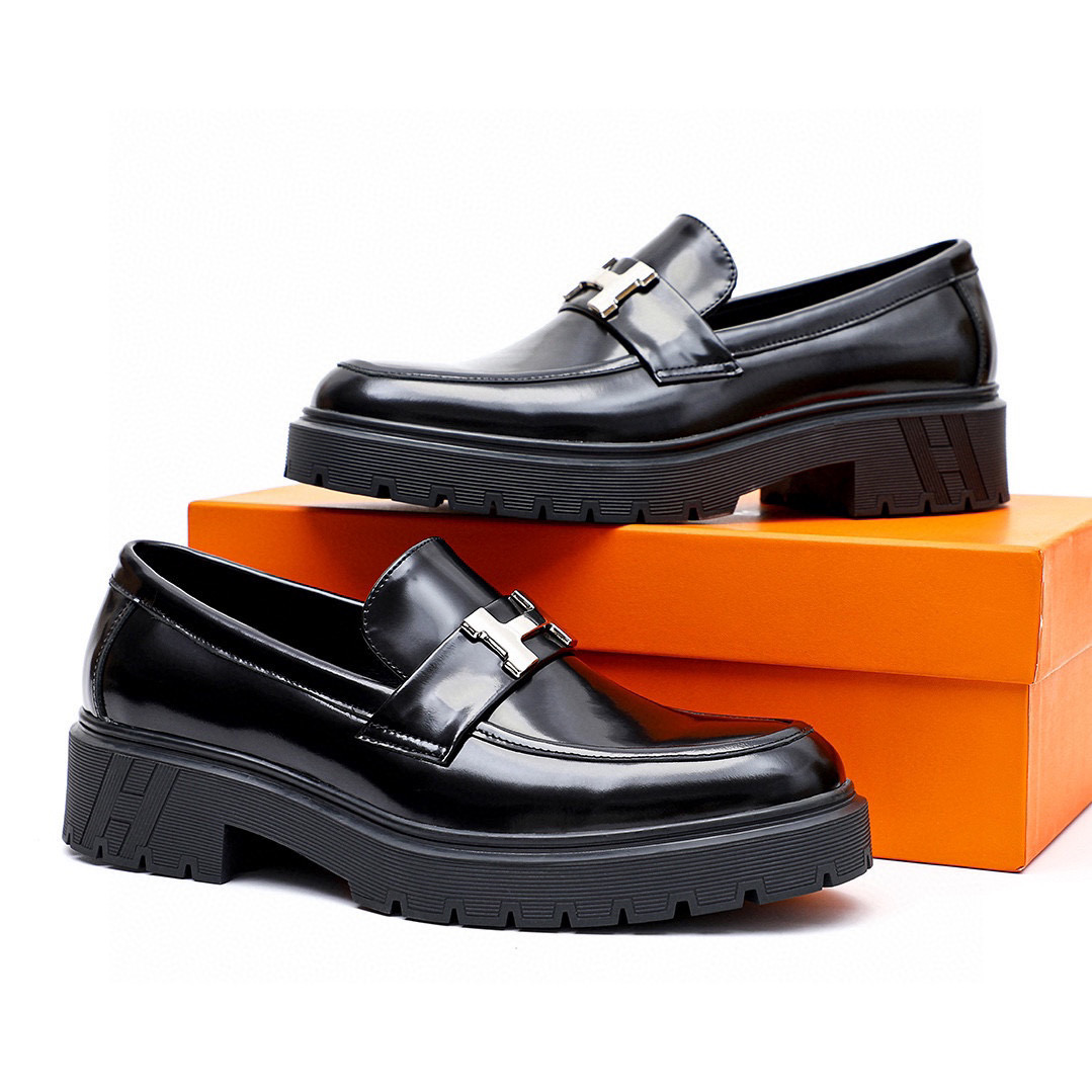 NO:352430,【HERMES】The original item for hot men's shoes counter!  The world's top brand... Luxury quality...// Fashion, high-end and high-end... Give you a low-key and luxurious comfort experience. The upper is made of pure Italian imported original board top layer beaded cowhide... sweat-absorbing cowhide inner lining. Comfortable and breathable, original rubber and plastic flower bubble light sole, high-end and atmospheric and high-end... Luxury and noble!!  ..Office Factory Shipping [Hug] Facilities..Original Board. Welcome to taste..39-45 (customized by 38.45.46),, hermes, hermes, cowhide19860909【爱马仕HERMES】爆款男鞋专柜原单货！世界顶级品牌..奢华品质....//时尚 上脚高档次 ..给你低调奢华的舒适体验.鞋面采用纯意大利进口原板头层开边珠牛皮..吸汗牛皮内里.舒适透气,原厂橡塑花泡轻大底,高端大气上档次..奢华尊贵! ！..代工厂出货 [拥抱]档口..原板.欢迎品鉴..39-45（38.45.46定做）,,hermes,hermes,cowhide,Men's shoes