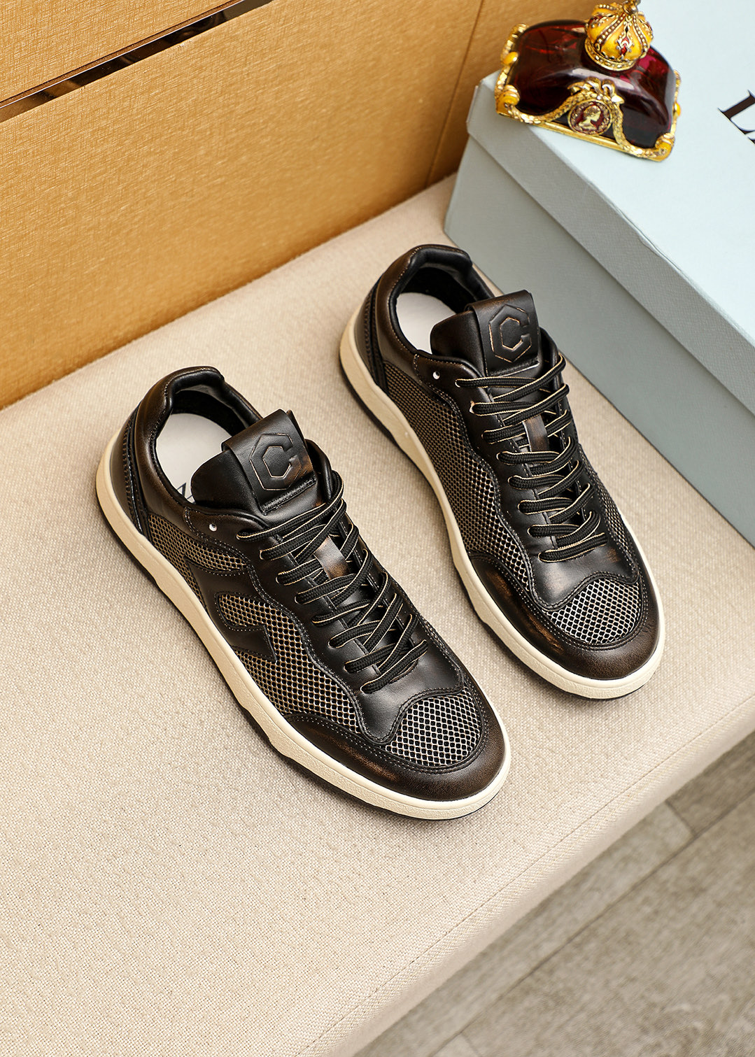NO:780398,Product trademark [Lanvin] Lanvin High-end quality original casual shoes Regular size 38-44 (customized to 45) Product material cowhide color-blocking splicing breathable mesh upper, sheepskin lining, rubber outsole Color 3 colors optional, cowhide, sheepskin19860909商品商标【Lanvin】浪凡 高端品质 原单休闲鞋 正码码数38-44（45订做） 商品材料牛皮拼色拼接透气网鞋面,羊皮内里,橡胶大底 颜色3色可选,,cowhide,sheepskin,Men's shoes