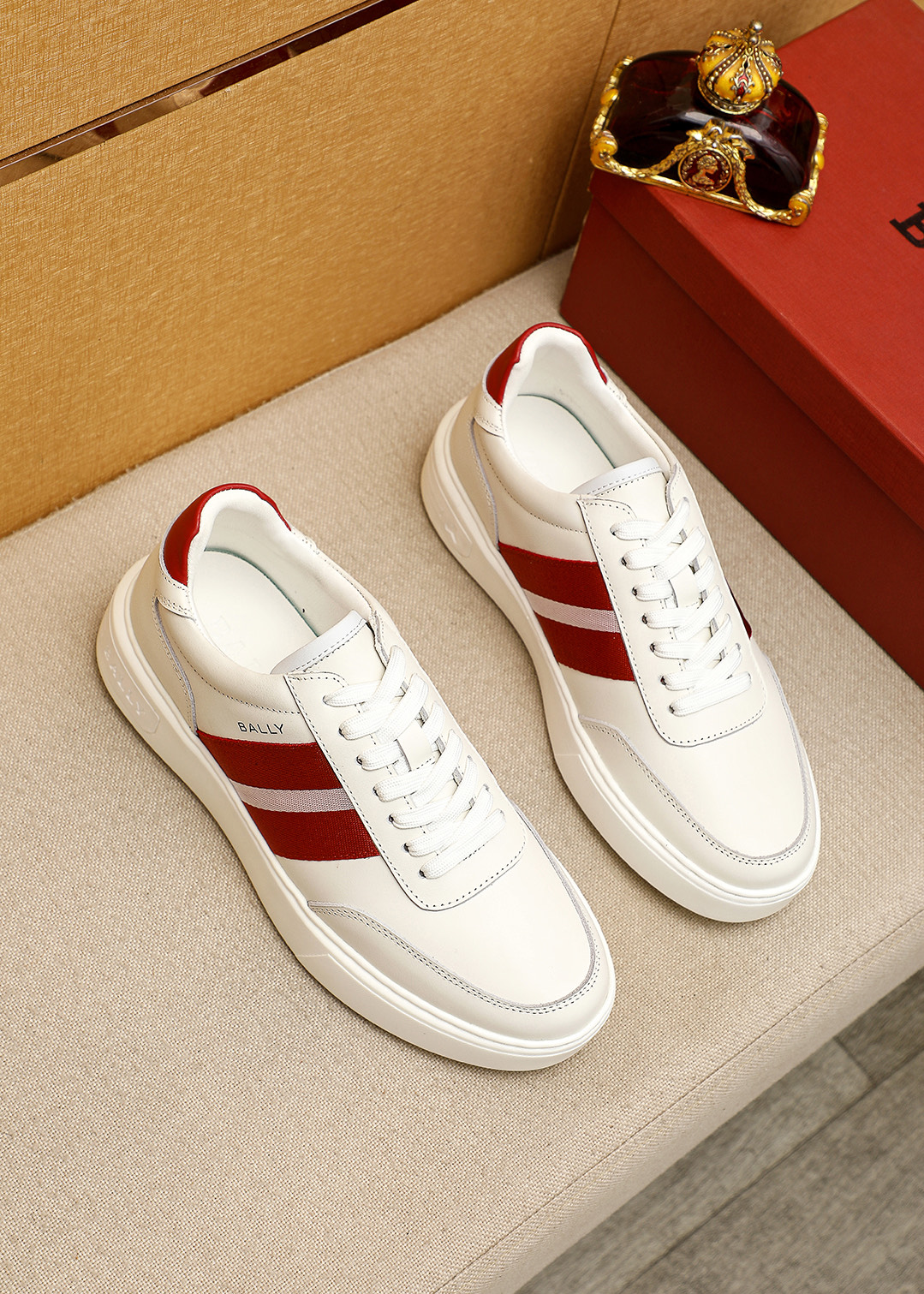 NO:781746,Product trademark BALLY 'Bally' men's casual sneakers. Regular size: 38-44 (customized at 45.46). Product materials are selected from cowhide stitching webbing upper, sheepskin lining, original rubber outsole. 5 colors available, bally, cowhide, sheepskin19860909商品商标BALLY「 巴利 」男式休闲板鞋 正码码数:38-44（45.46订做） 商品材料精选牛皮拼接织带鞋面,羊皮内里,原版橡胶大底 颜色5色可选,,bally,cowhide,sheepskin,Men's shoes