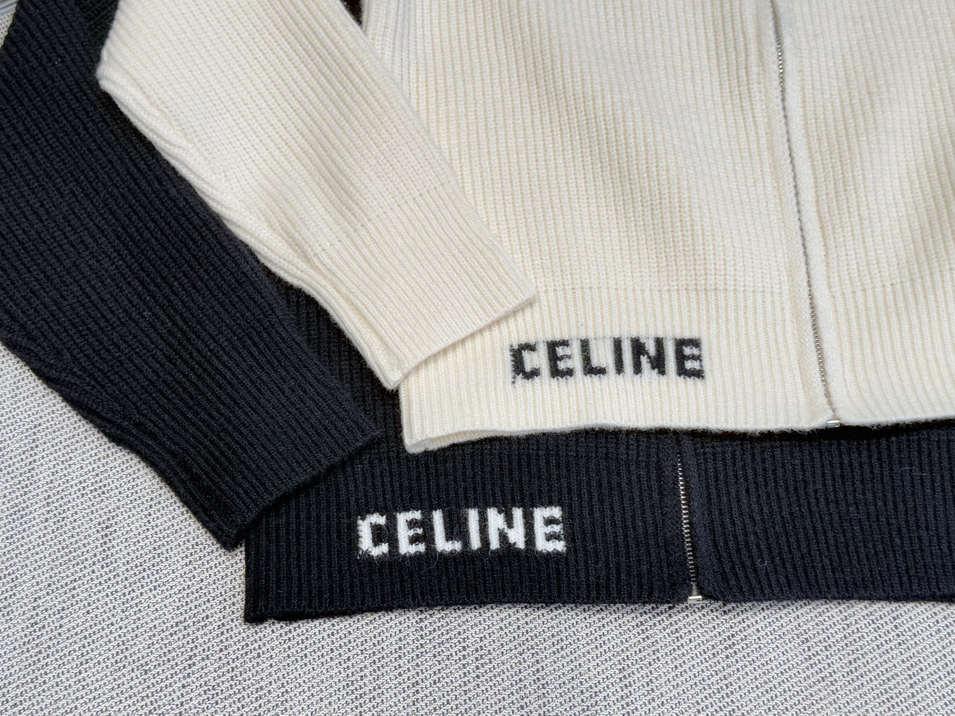 思家｜凯旋门长袖开衫🟠50%羊毛，50%棉圆领落肩长袖开衫，突出温柔气质，领口袖口螺纹包边，胸前凯旋门标