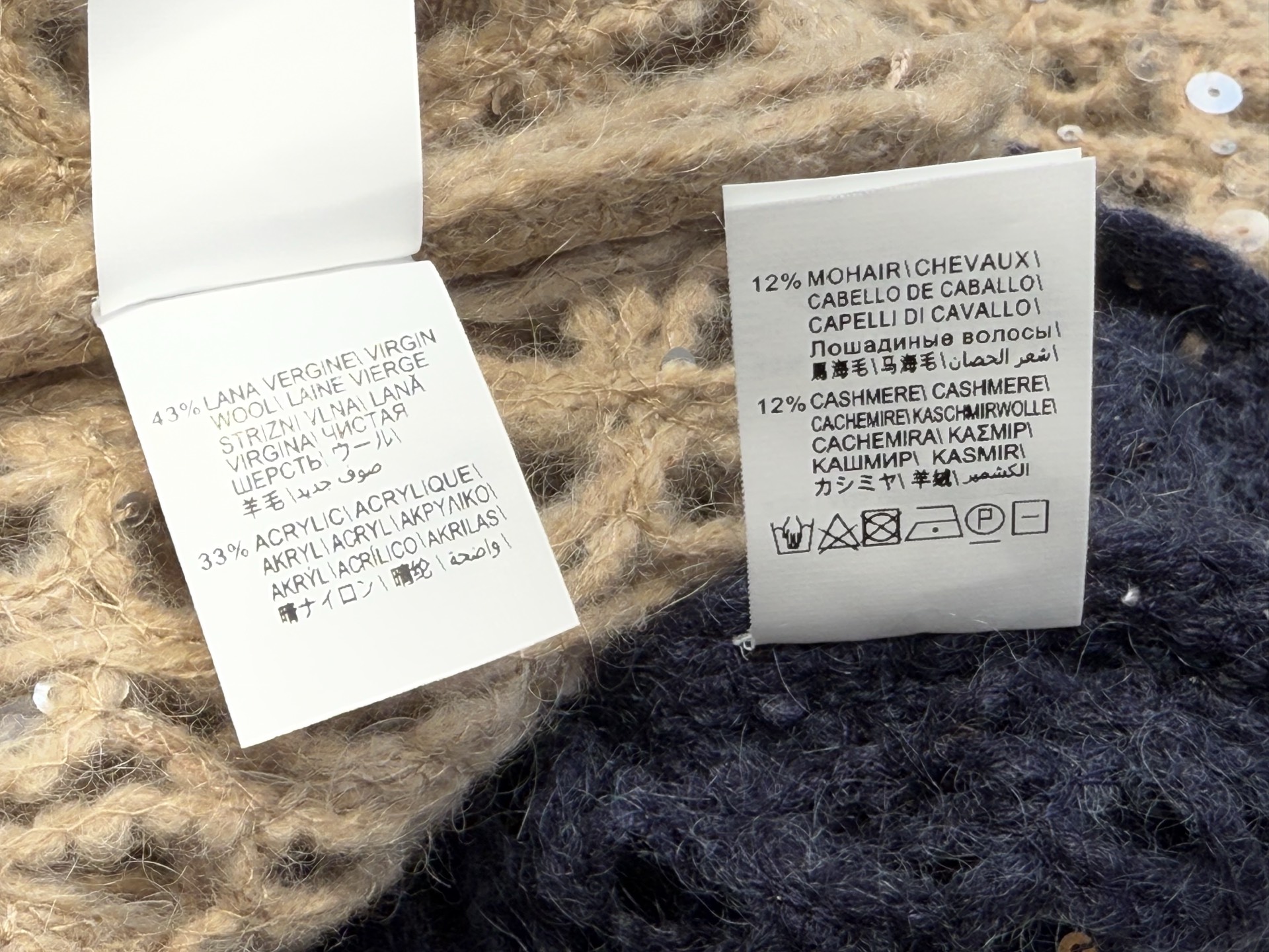 BC｜亮片镂空圆领长袖🟢43%羊毛，33%腈纶，12%马海毛，12%羊绒圆领套头裁剪，通体刺绣珠片钩花，