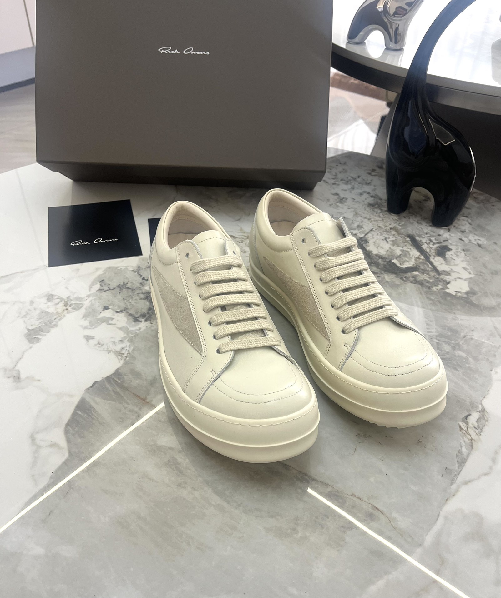 Rick Owens Roovens Lovers P700 Leisure Shoes with Triangles Design in Various Sizes