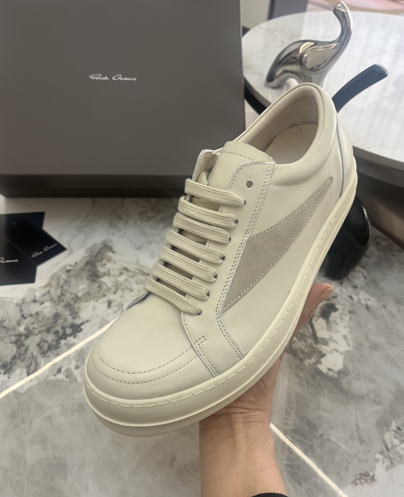 Rick Owens Roovens Lovers P700 Leisure Shoes with Triangles Design in Various Sizes - 图片 5