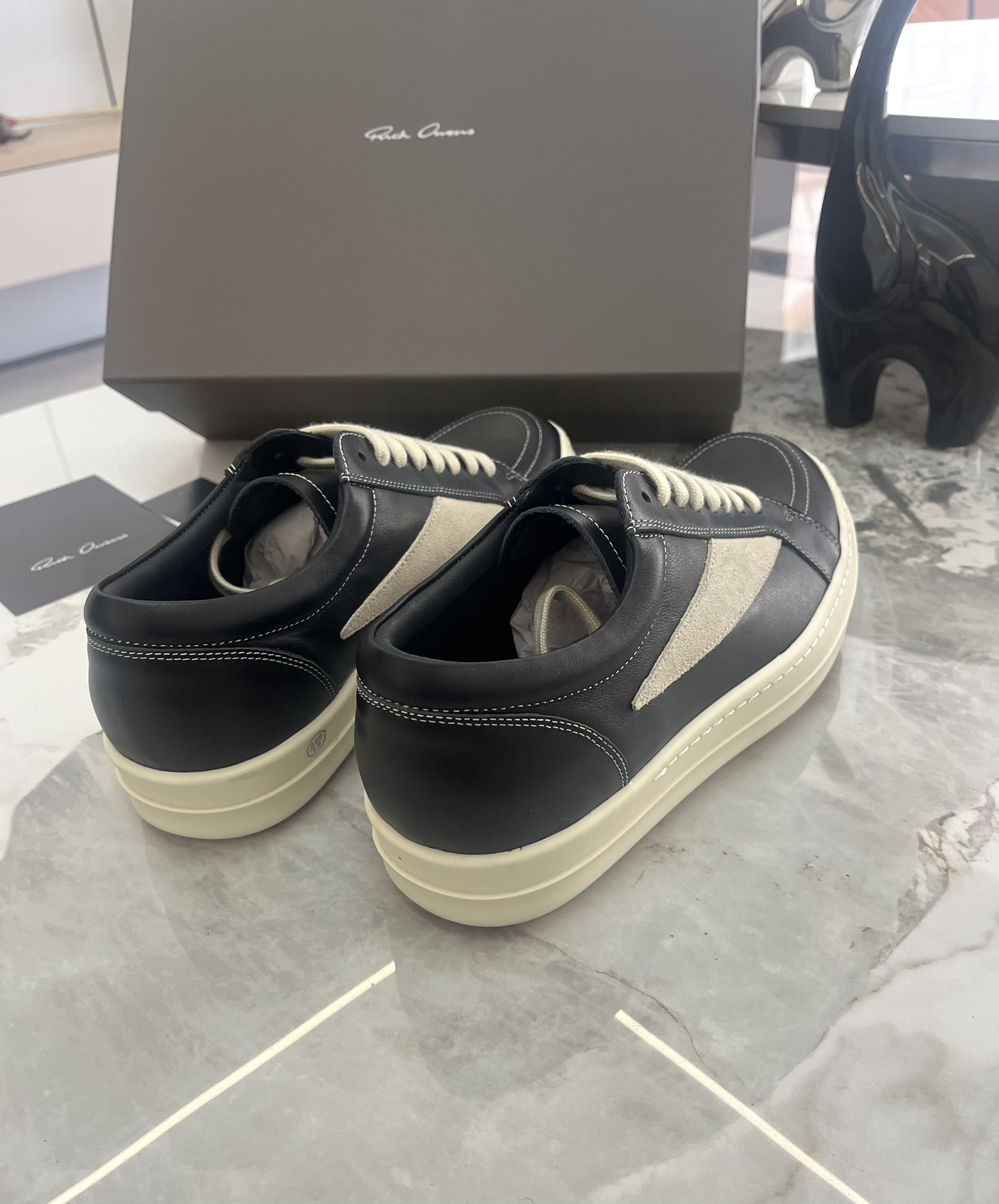 Rick Owens Roovens Lovers P700 Leisure Shoes with Triangles in Original Packaging - 图片 7