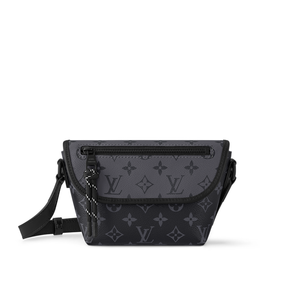 批ules邮差包黑花小号上身图
款号：M12806