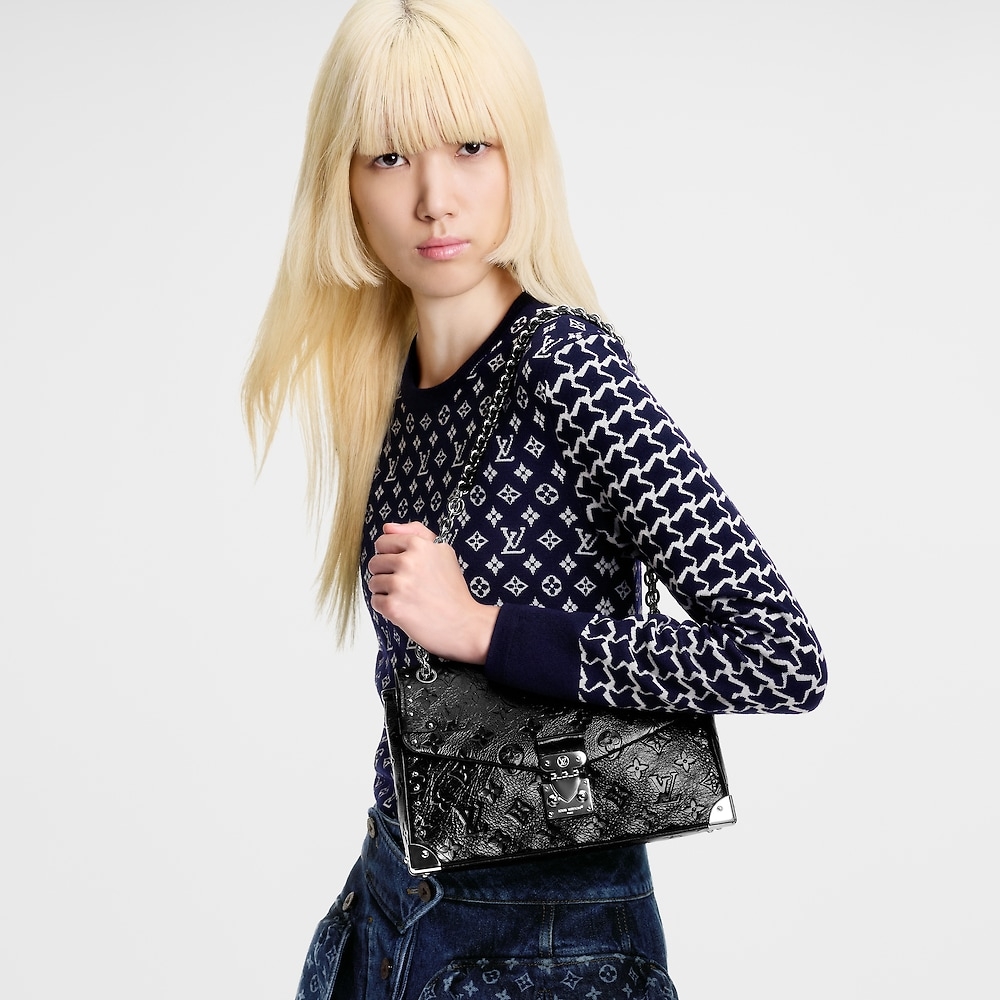 _dex9sWy4uc3dRU4zxHqkTDzUYJG_GNC6d-PkFng